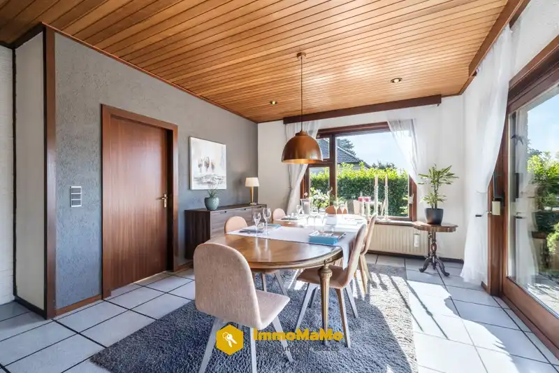 HUIS MET 5 SLAAPKAMERS EN DUBBELE GARAGE TE KOOP IN WACHTEBEKE foto 7