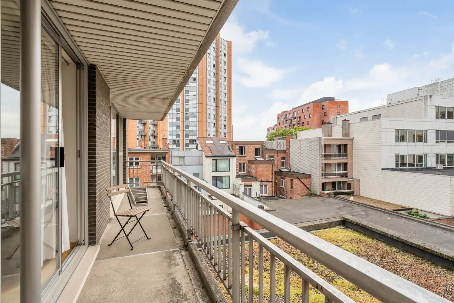 Ruim (141m²) 3-slaapkamerappartement met staanplaats, kelder én twee grote terrassen foto 11