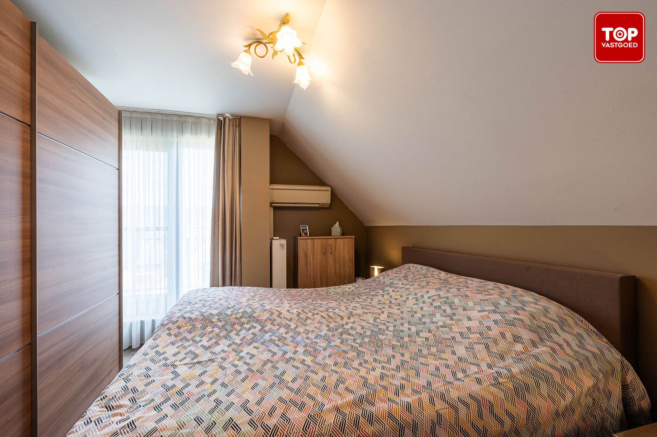 Instapklaar duplex appartement met  2 terrassen. foto 11