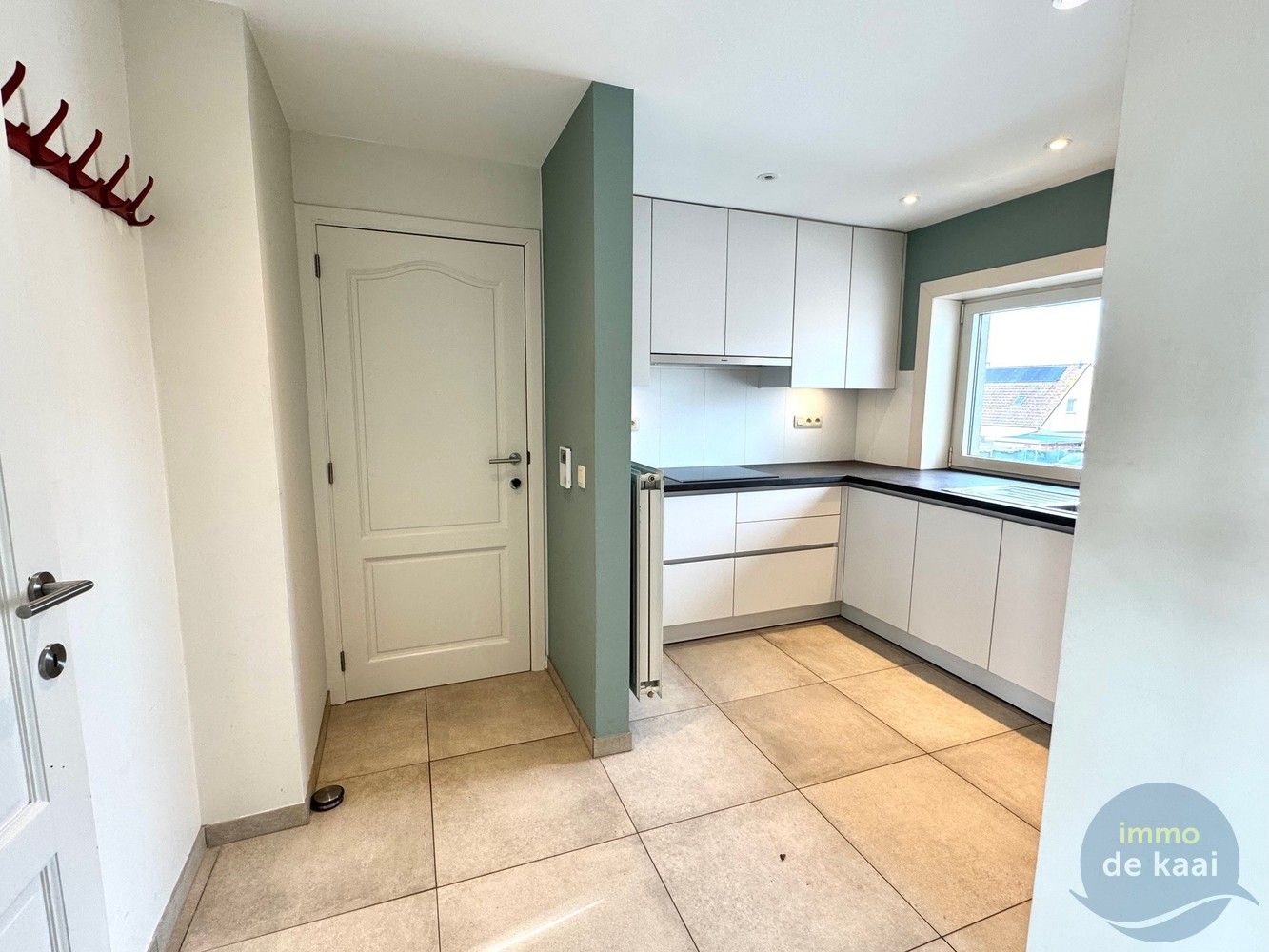 Goed gelegen duplexappartement nabij openbaar vervoer. foto 7