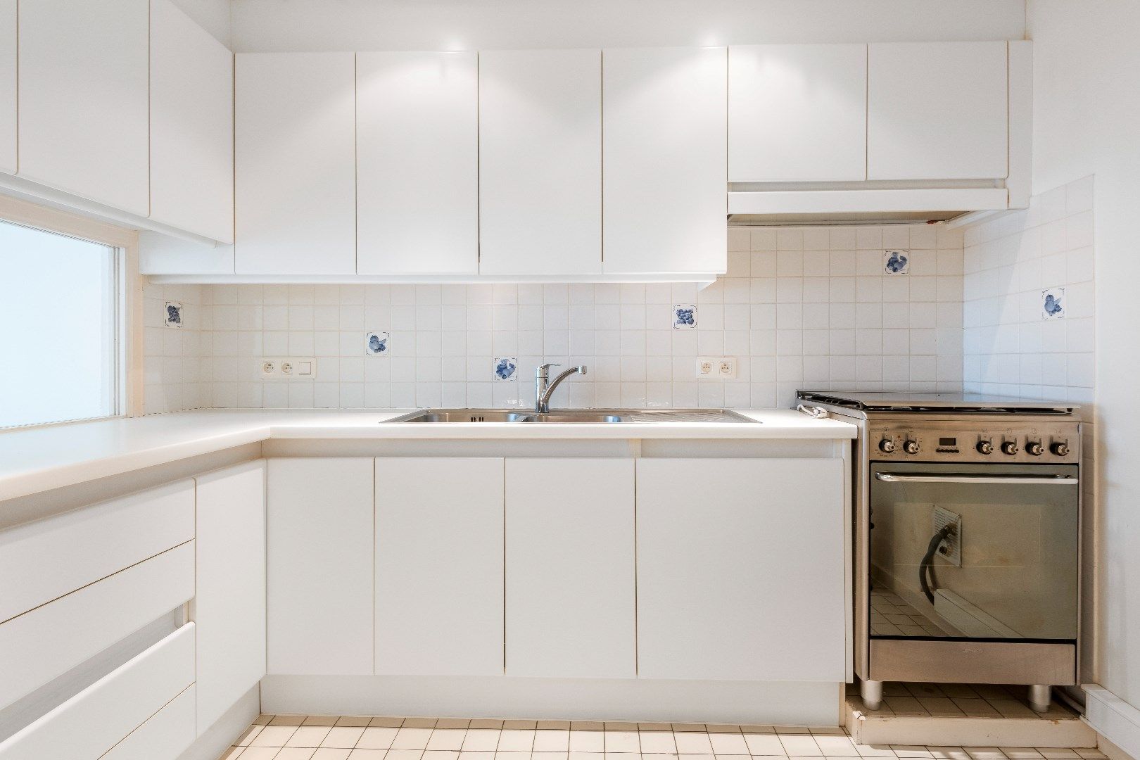 Aangenaam en zonnig  2 slaapkamer appartement in de Lippenslaan, nabij het Van Bunnenplein en de zeedijk.  foto 4