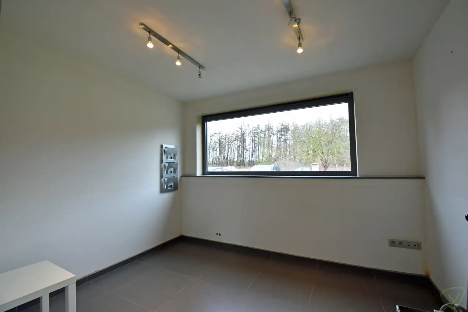 Moderne praktijkruimte te huur te Eeklo! foto 6