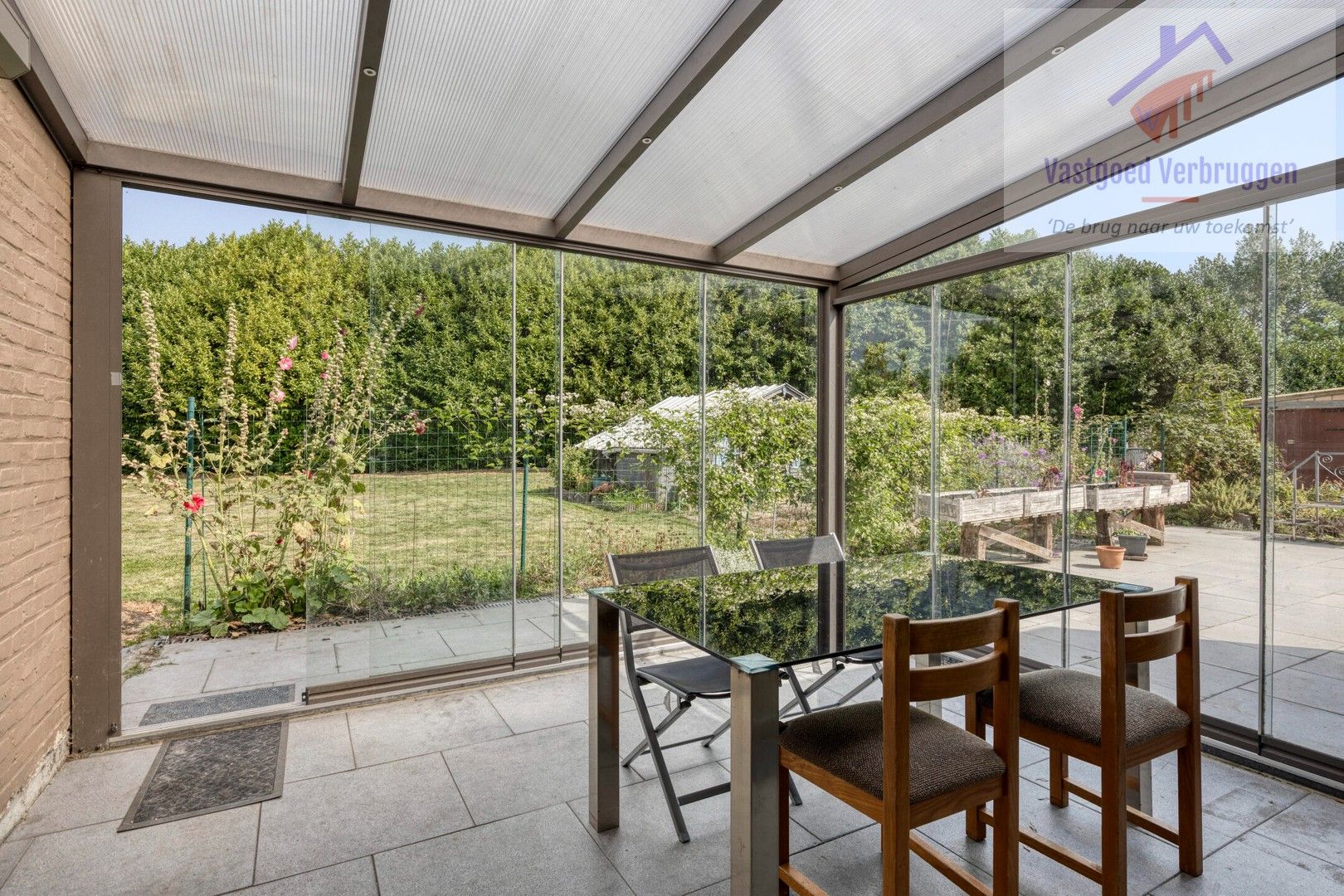 Ruime bungalow met 3 slaapkamers op bijna 20 are grond foto 14