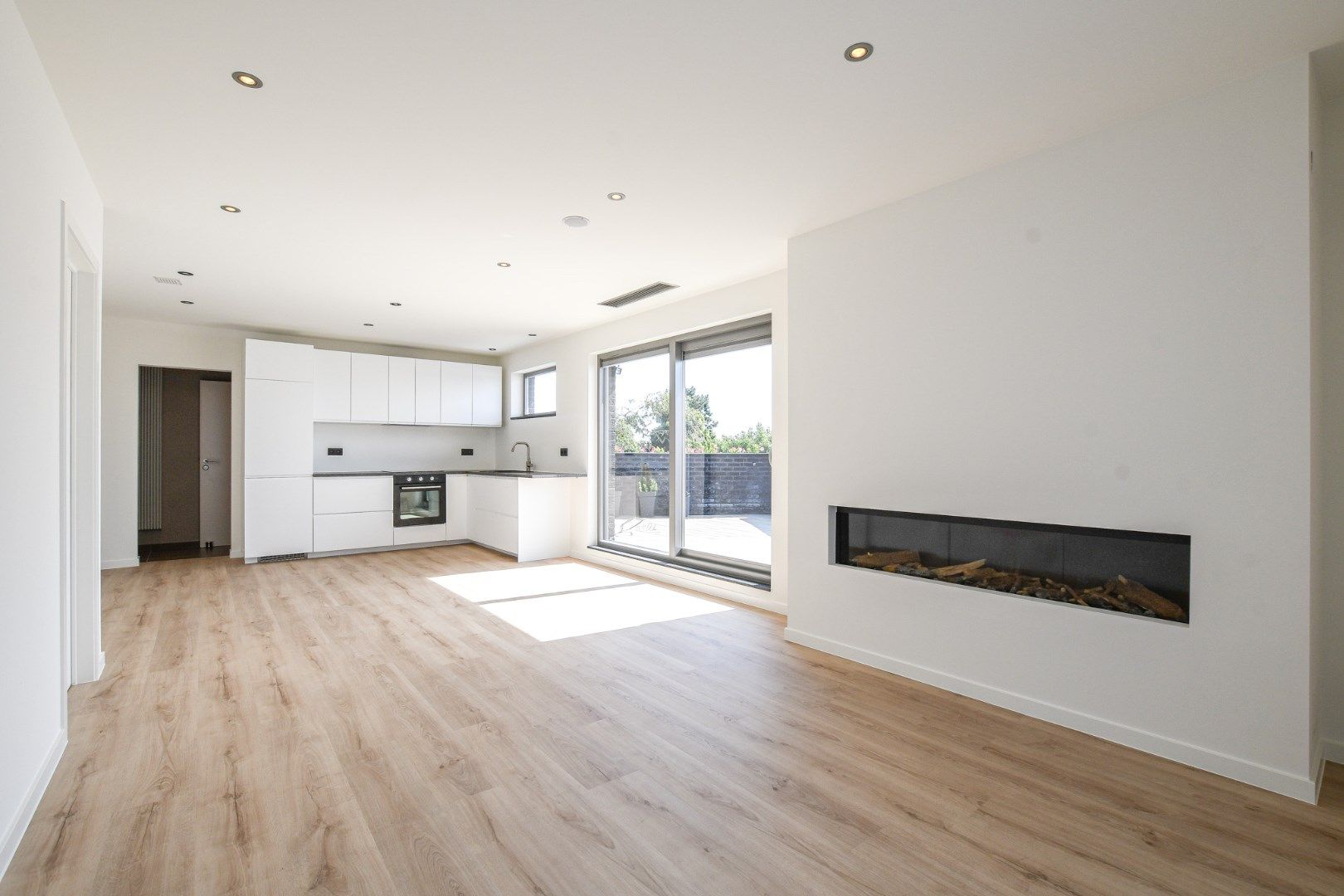 Stijlvol en ruim appartement met 2 terrassen te koop in Klemskerke (De Haan) foto 6