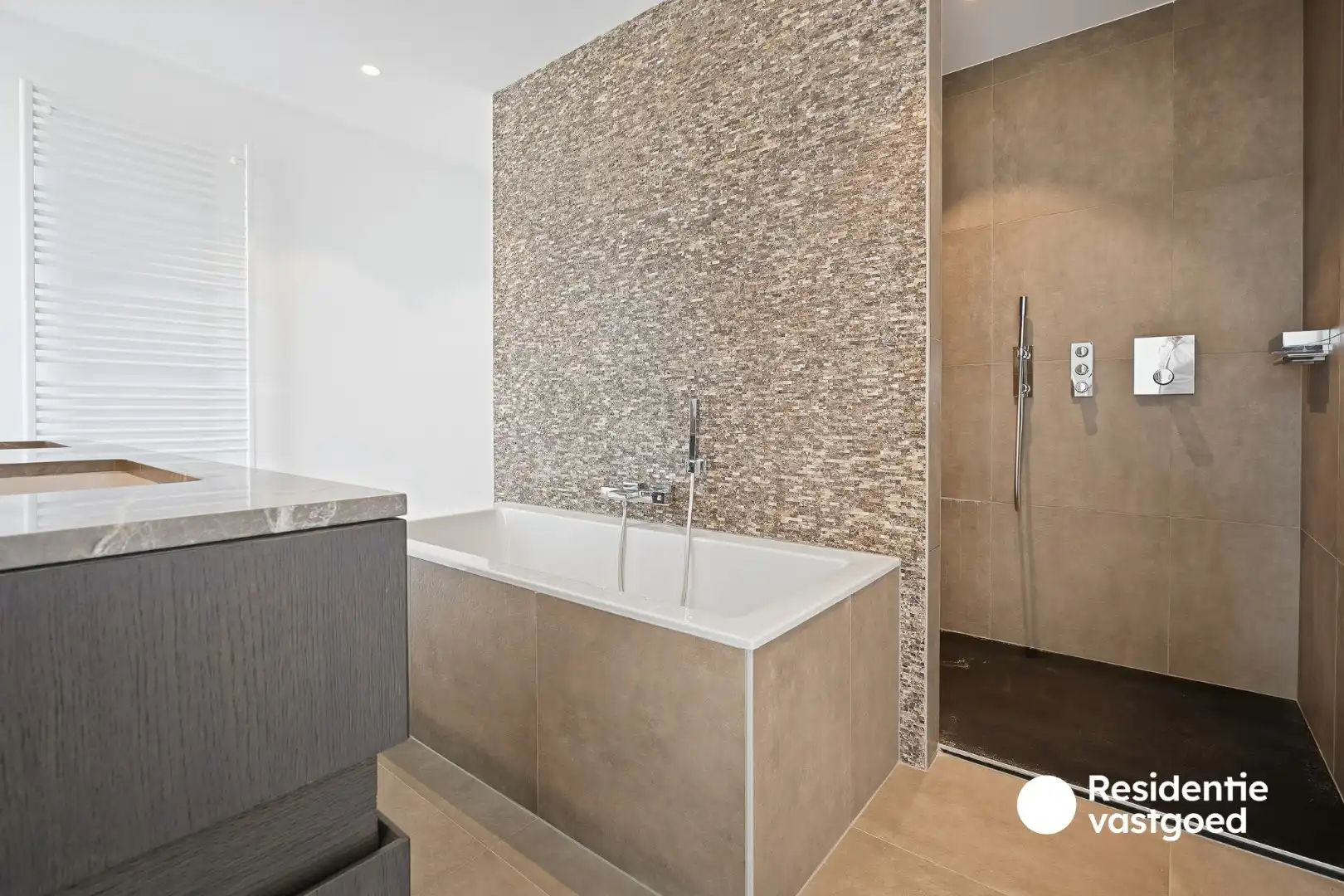 Exclusief penthouse in centrum Diksmuide! foto 15