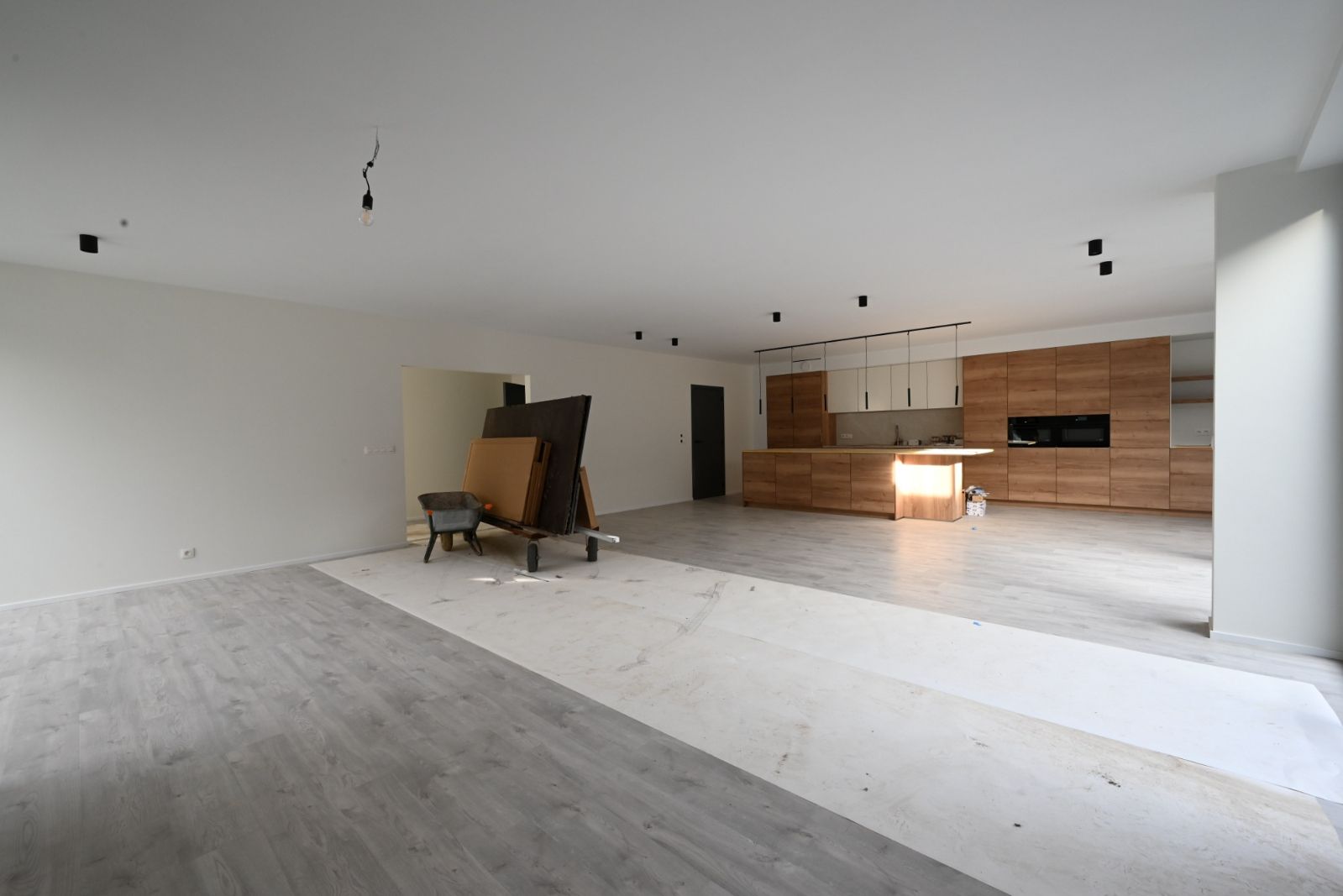 Kijkdag 15/11 tussen 10.45 en 12.00 uur! Luxueze loft in het centrum van Ardooie te koop! foto 5