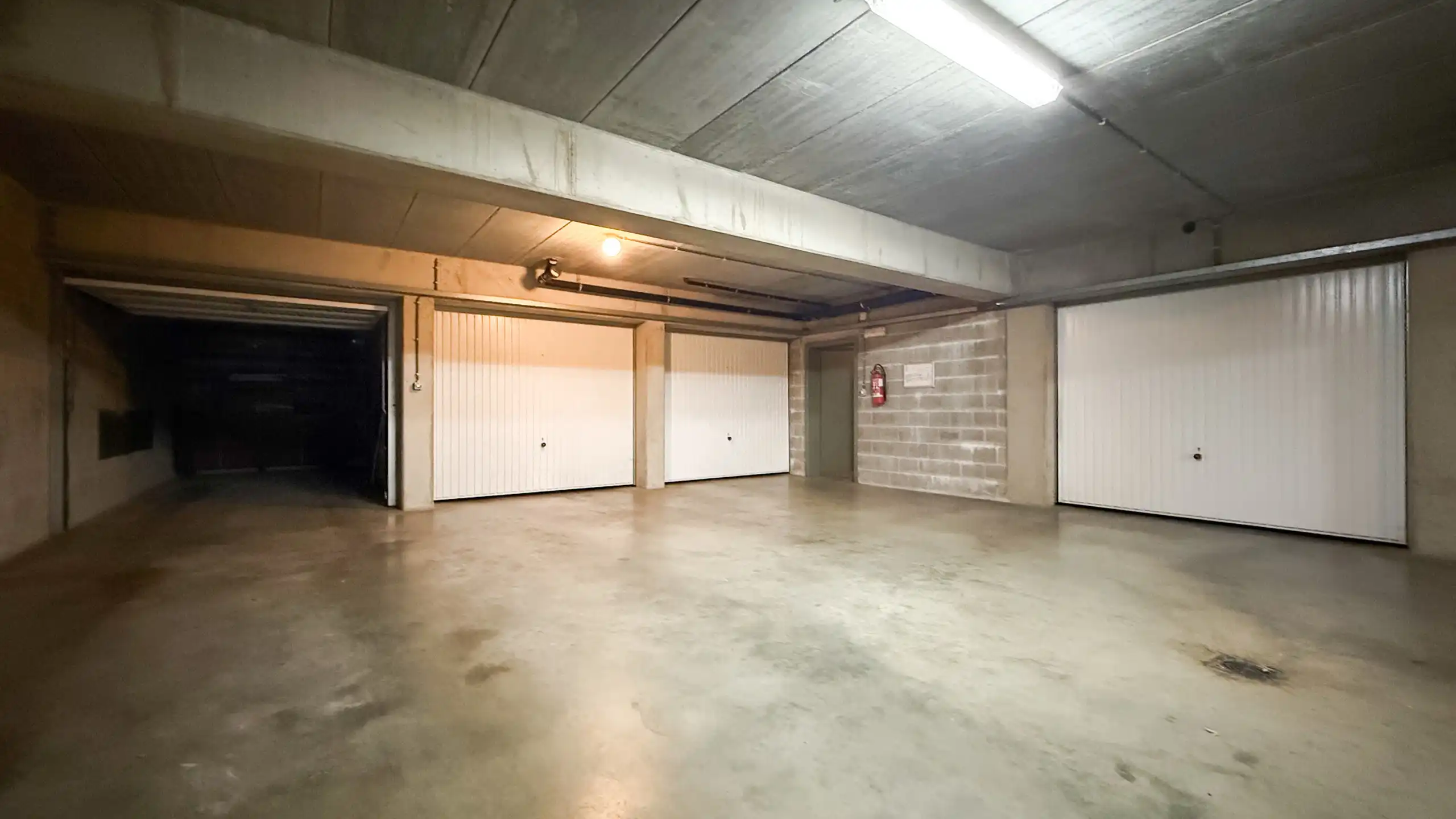 Lichtrijk appartement met zonnig terras, garage en 2slpk! foto 26