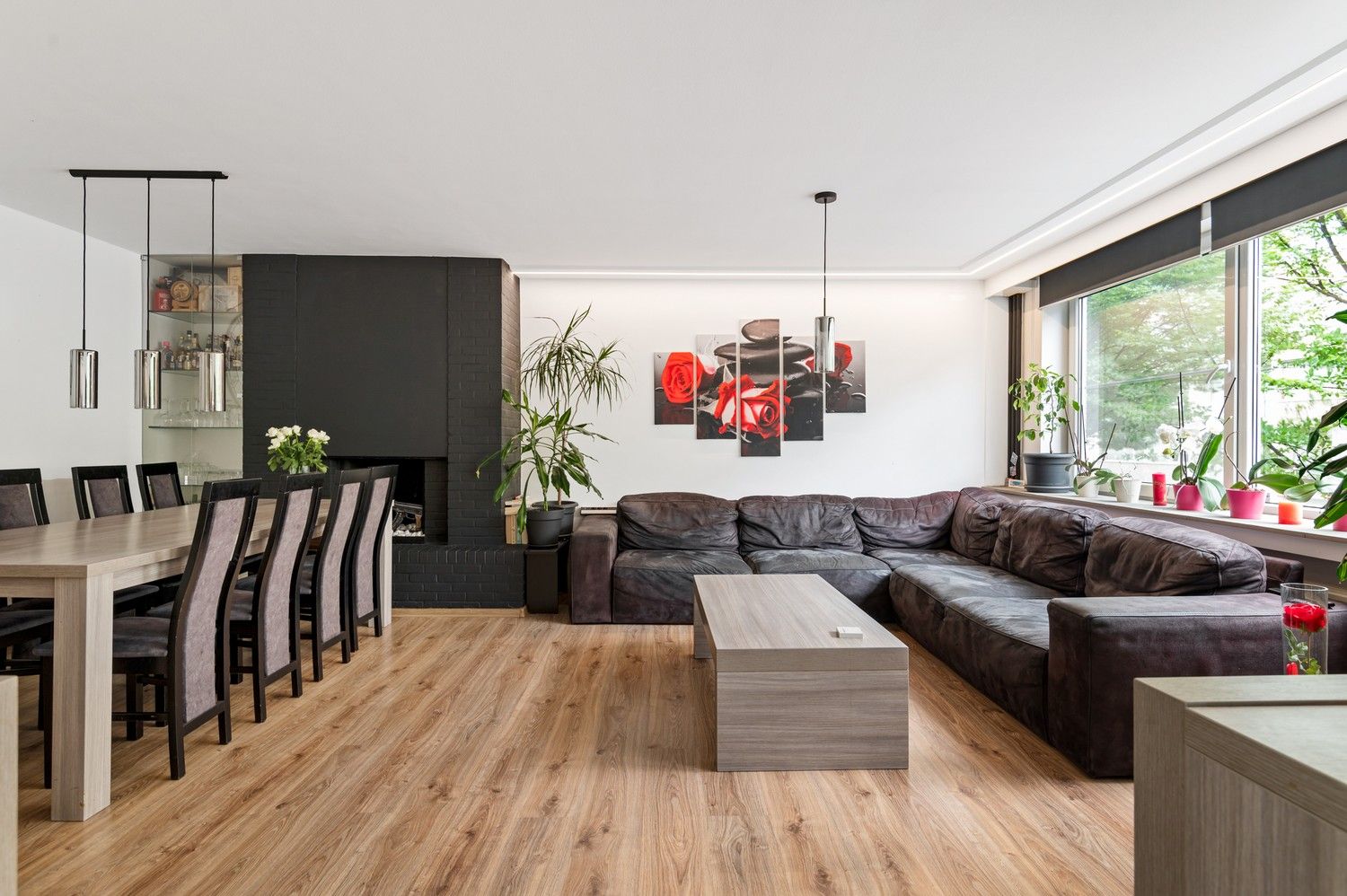 Instapklaar appartement met 3 slaapkamers, mooi terras, tuin en garagebox op toplocatie in Borgerhout! foto 3