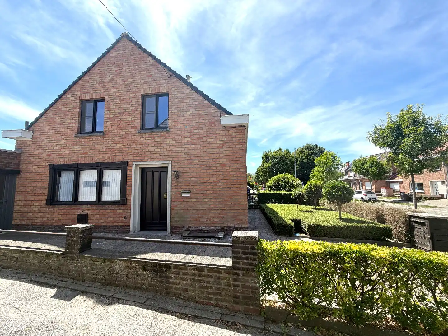 Te koop – Halfopen bebouwing in de Arendswijk te Harelbeke foto 2