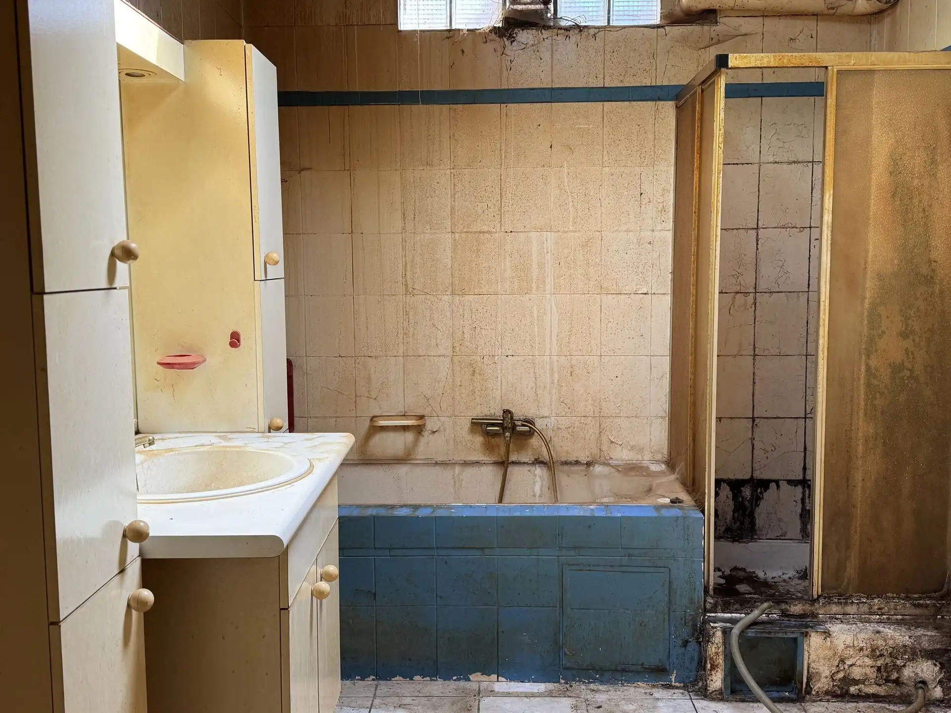 Te renoveren woning foto 7