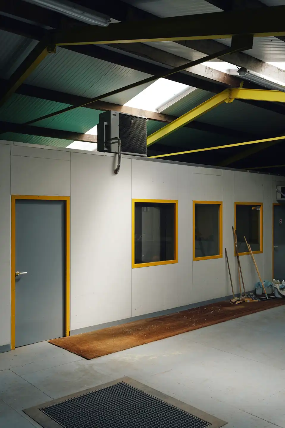 Bedrijfsgebouw te koop in Merksem foto 8