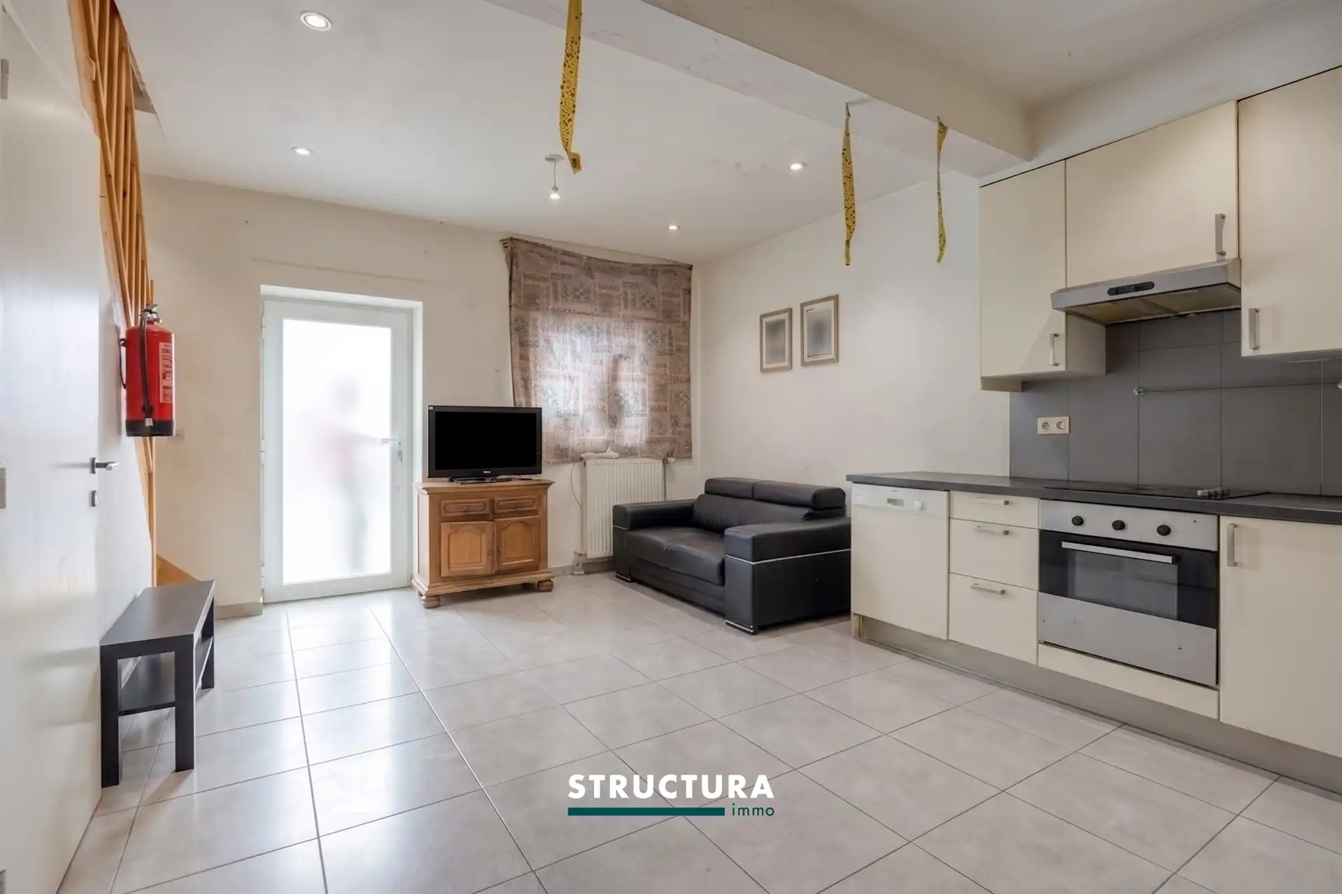 Unieke woning met polyvalent bijgebouw foto 30