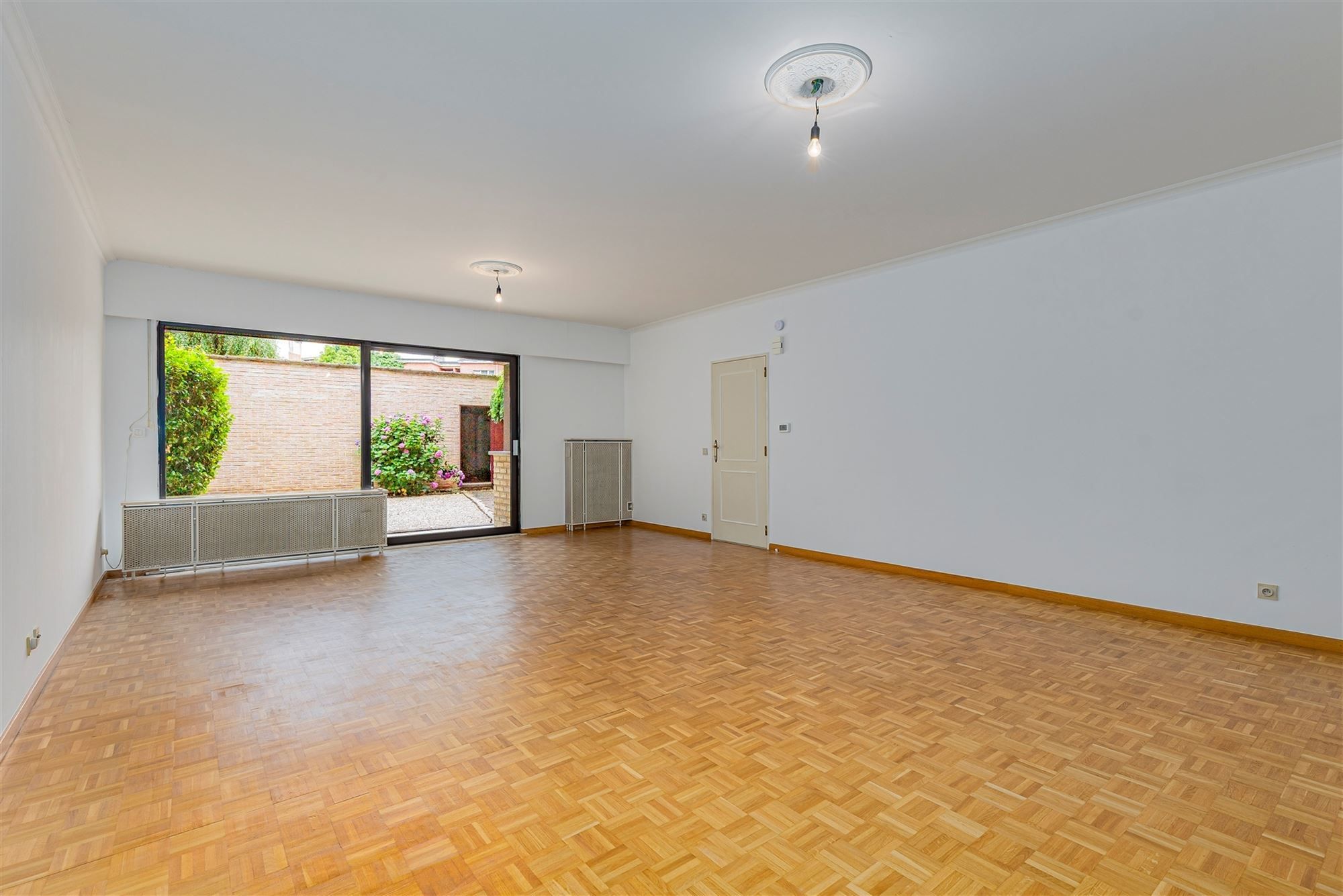 Hoofdfoto van de publicatie: Instapklaar 2 slk appt met tuin en garagebox aan Te Boelaerpark