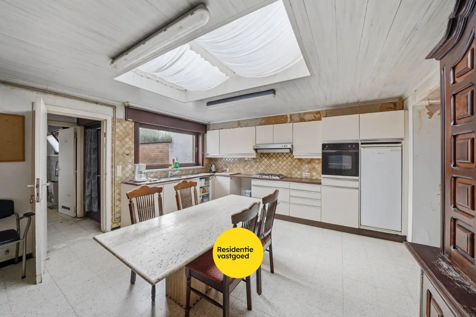 Te renoveren woning met 3 slaapkamers en tuin in Zandvoorde (Oostende) foto 8