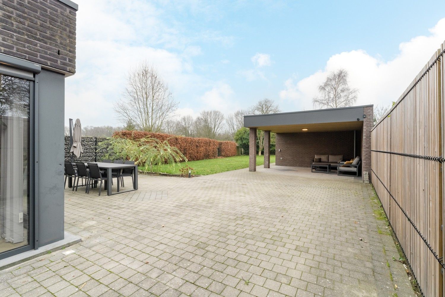 Moderne gezinswoning met 4 SLK op een ruim perceel van 894m² op een top locatie te Lommel foto 33