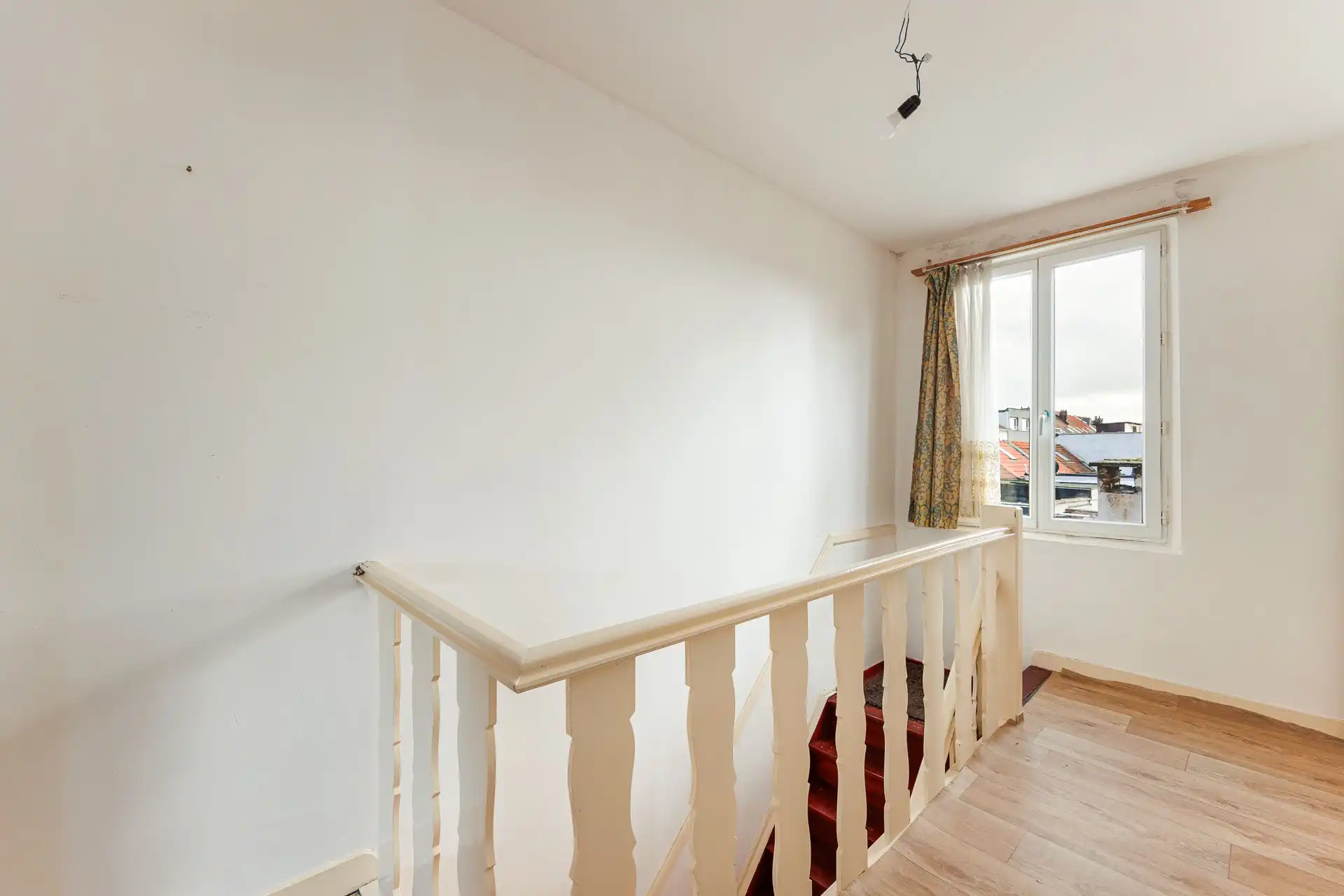 Te renoveren bel-etage met garage en dakterras foto 17