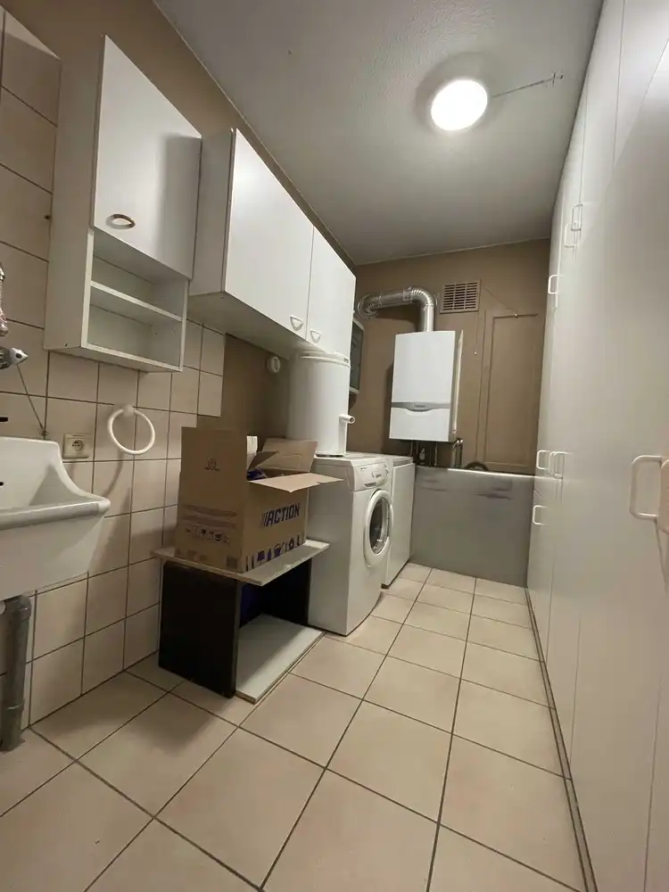 Ruim appartement met 2 slaapkamers in het hart van Genk foto 13