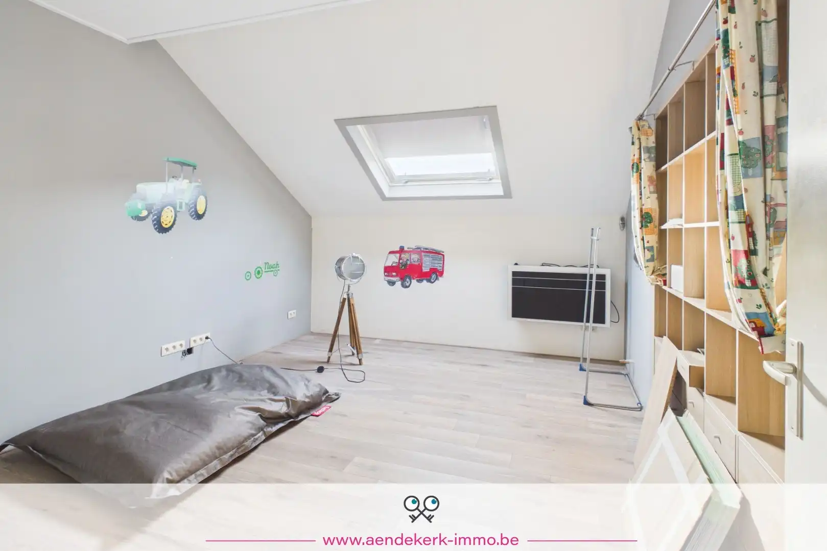 Ruime gezinswoning met 6 slaapkamers en tuin met zwembad in Kessenich foto 21