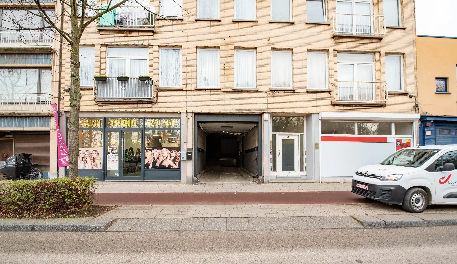 Magazijn te huur foto 3