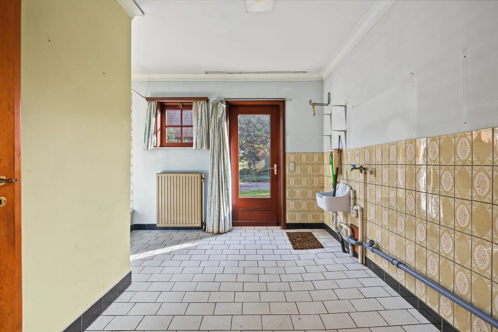 Te renoveren gezinswoning op een uitstekende woonlocatie & mooi perceel van 536m² foto 7