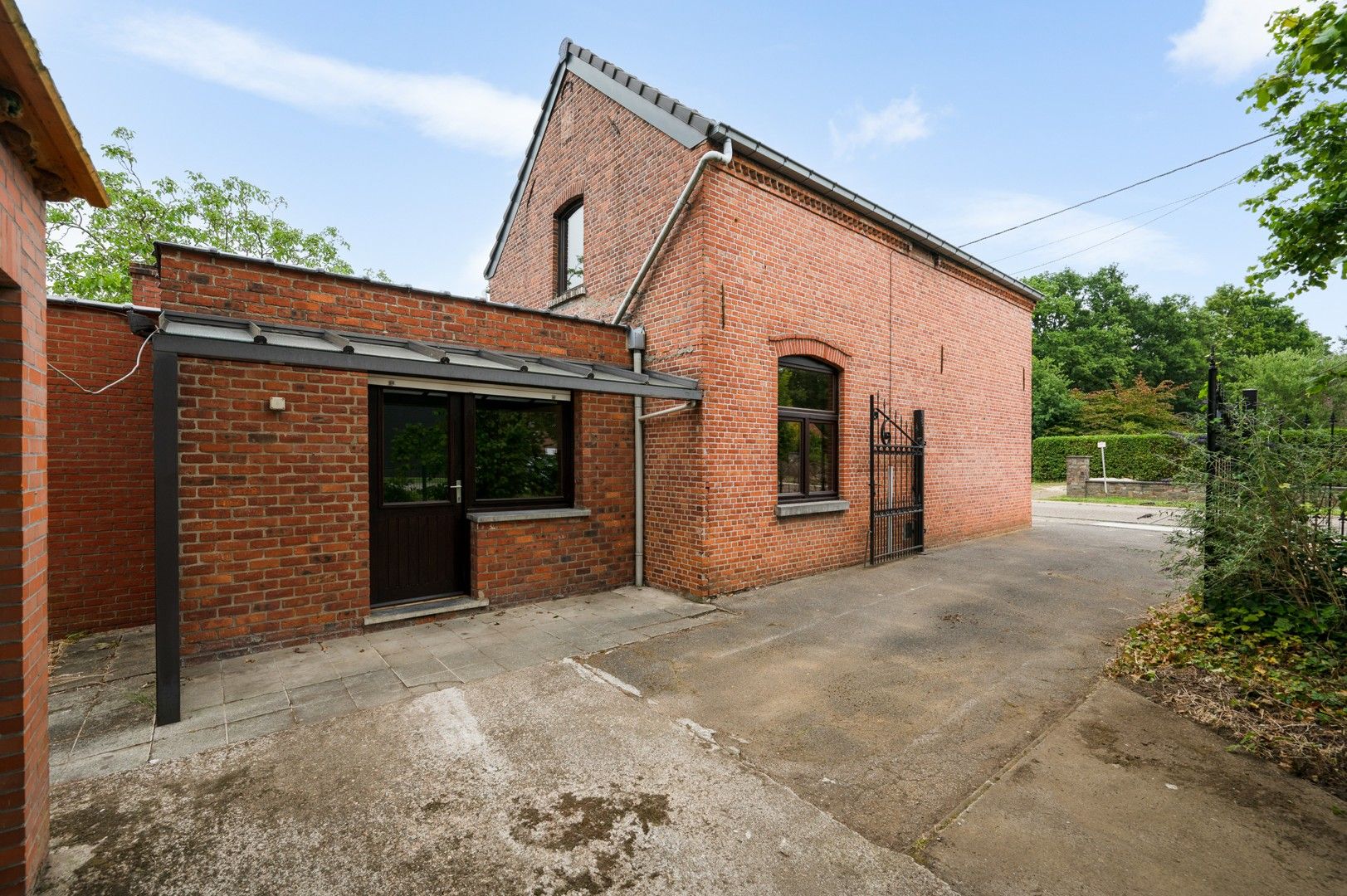 Te renoveren woning met tuin en garage in Wolfsdonk! foto 23
