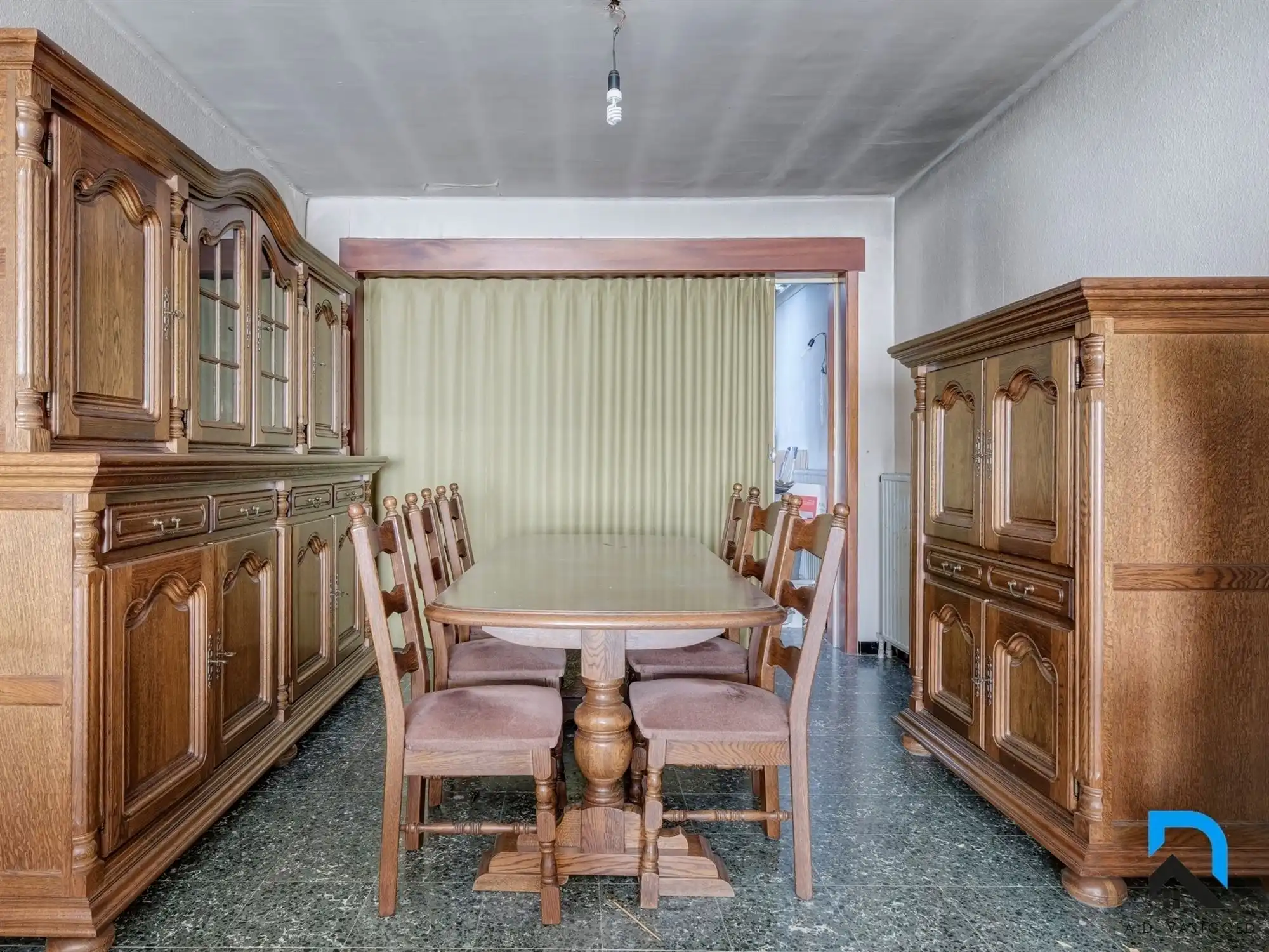 Te renoveren woning met 5 slaapkamers in Vlakveld foto 12