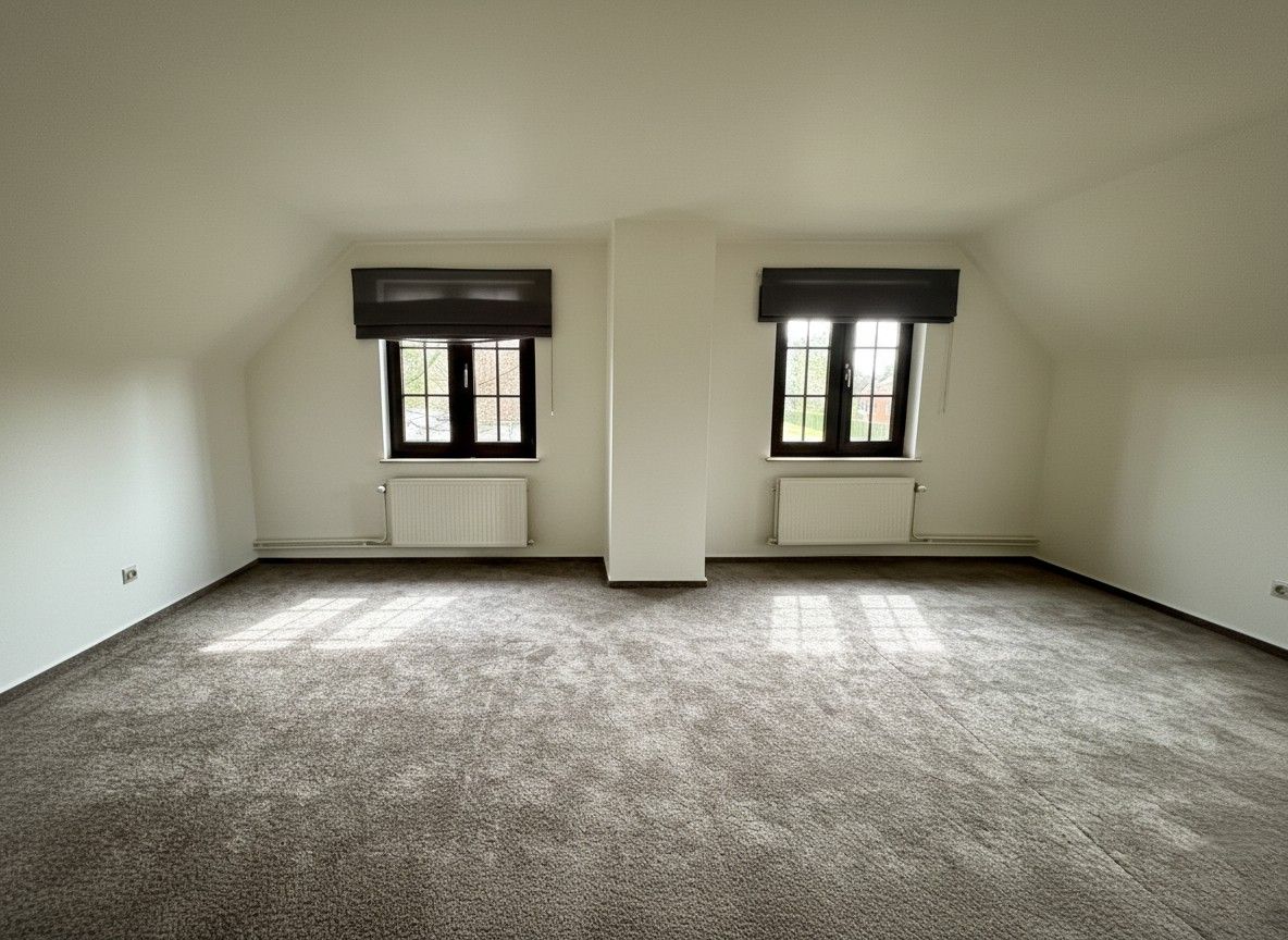 CHARMANTE VILLA  (O.B) MET TUIN foto 8