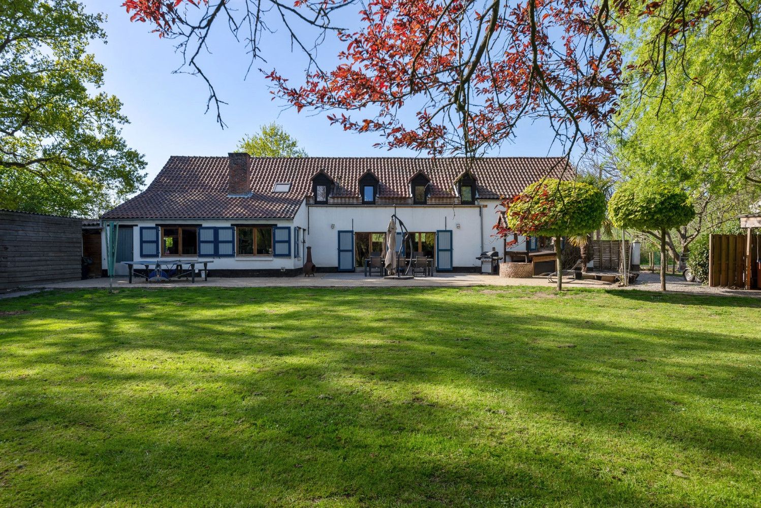 Hoofdfoto van de publicatie: CHARMANTE HOEVE OP PERCEEL VAN 5.808 m²!