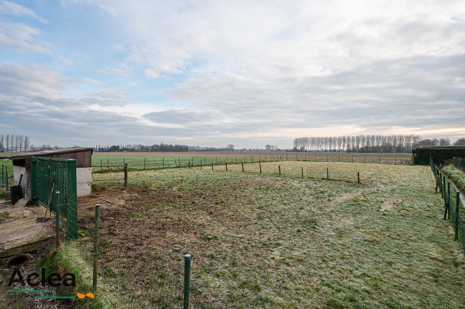 Rustig gelegen hoevetje met open zichten rondom foto 6