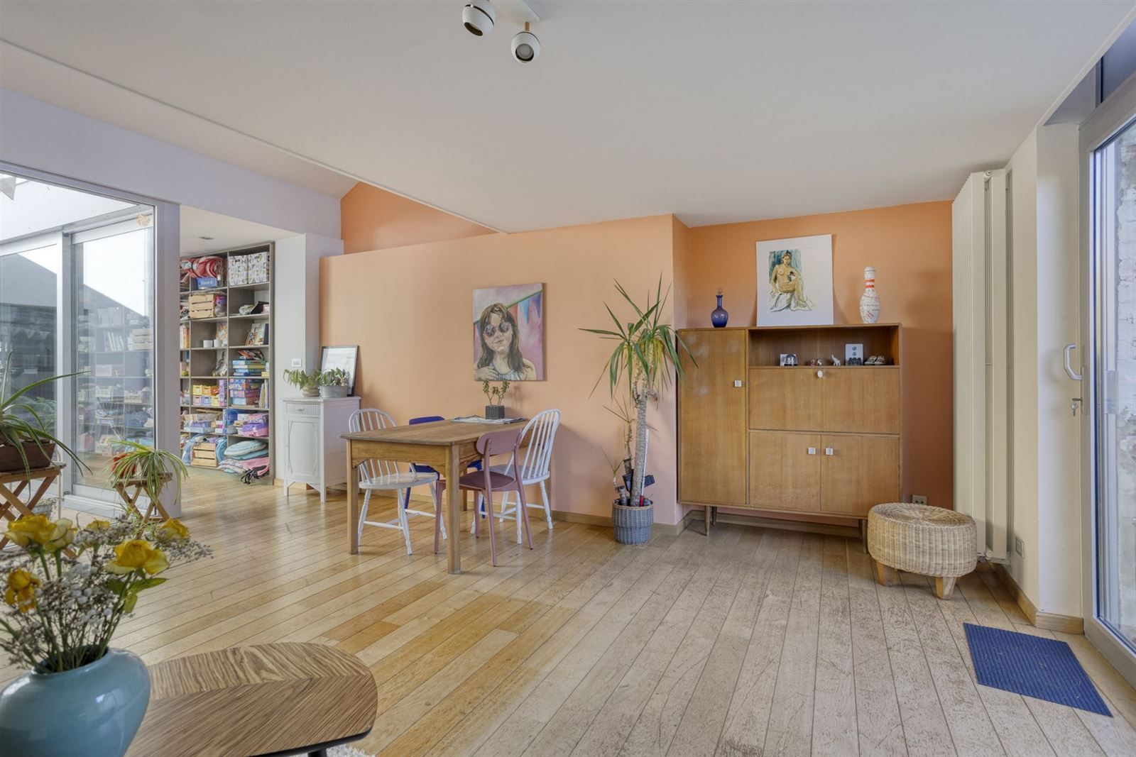 Zeer gezellige woning met 2 slaapkamers + bureau nabij centrum Halle  foto 4