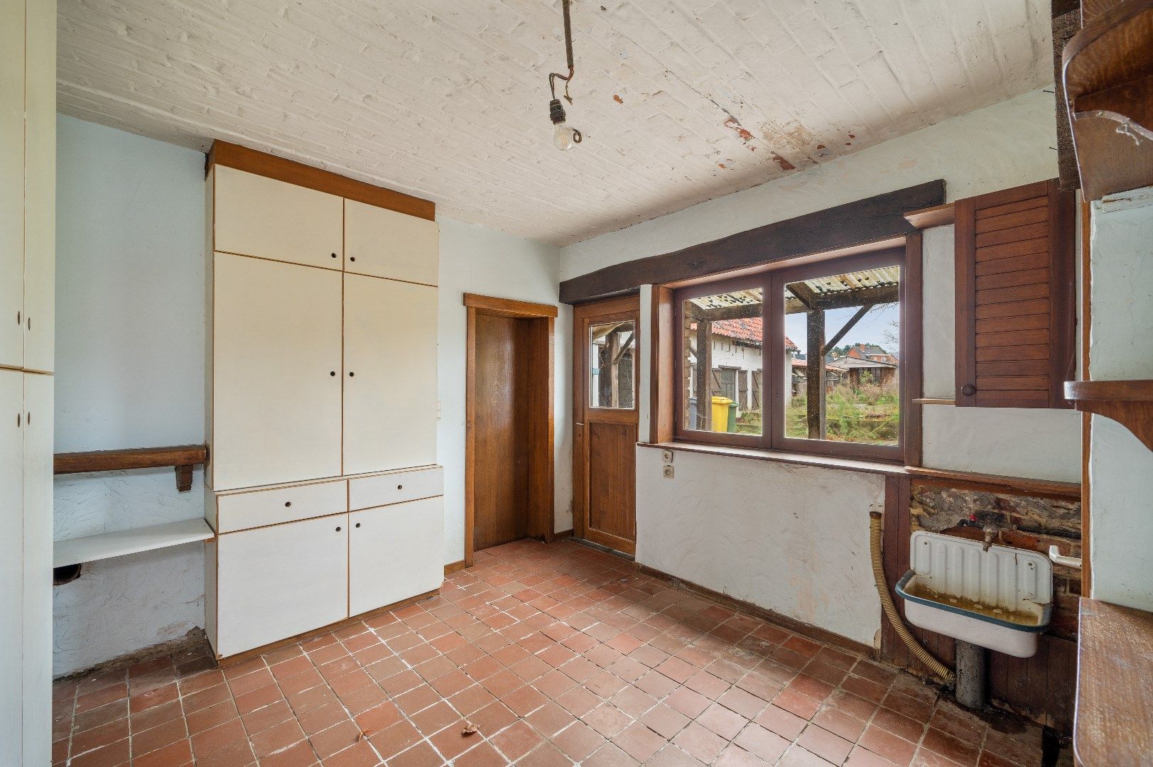 Ruime open bebouwing met 4 slaapkamers, tuin en veel ruimte in Waanrode foto 14