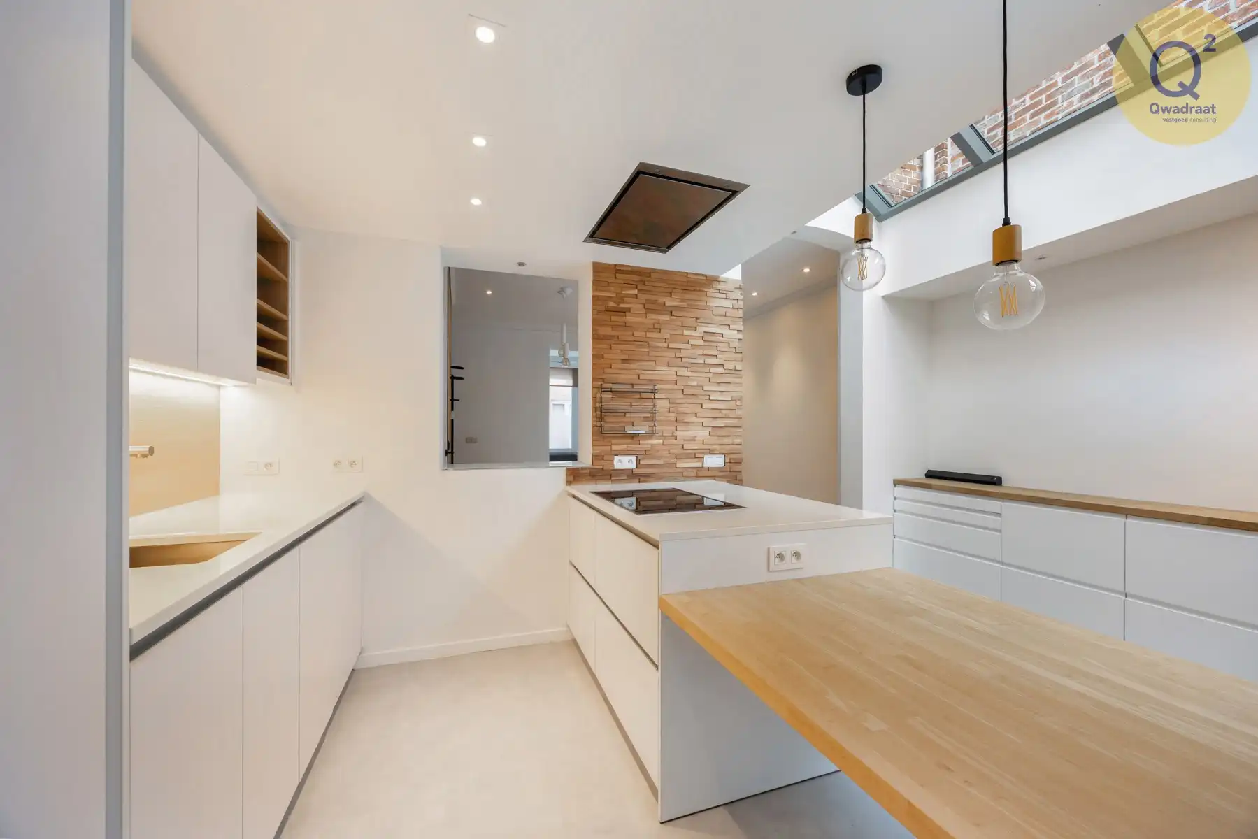 Gerenoveerde instapklare woning met grote tuin foto 10