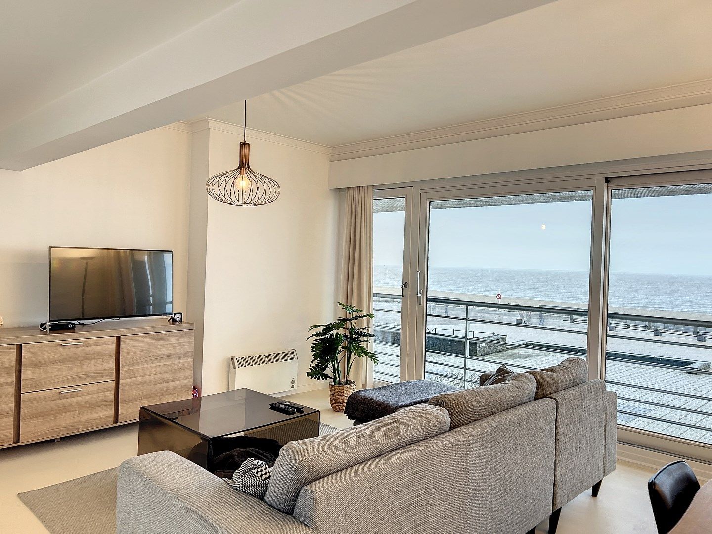 Schitterend 3 SLPK appartement met zeezicht foto 3