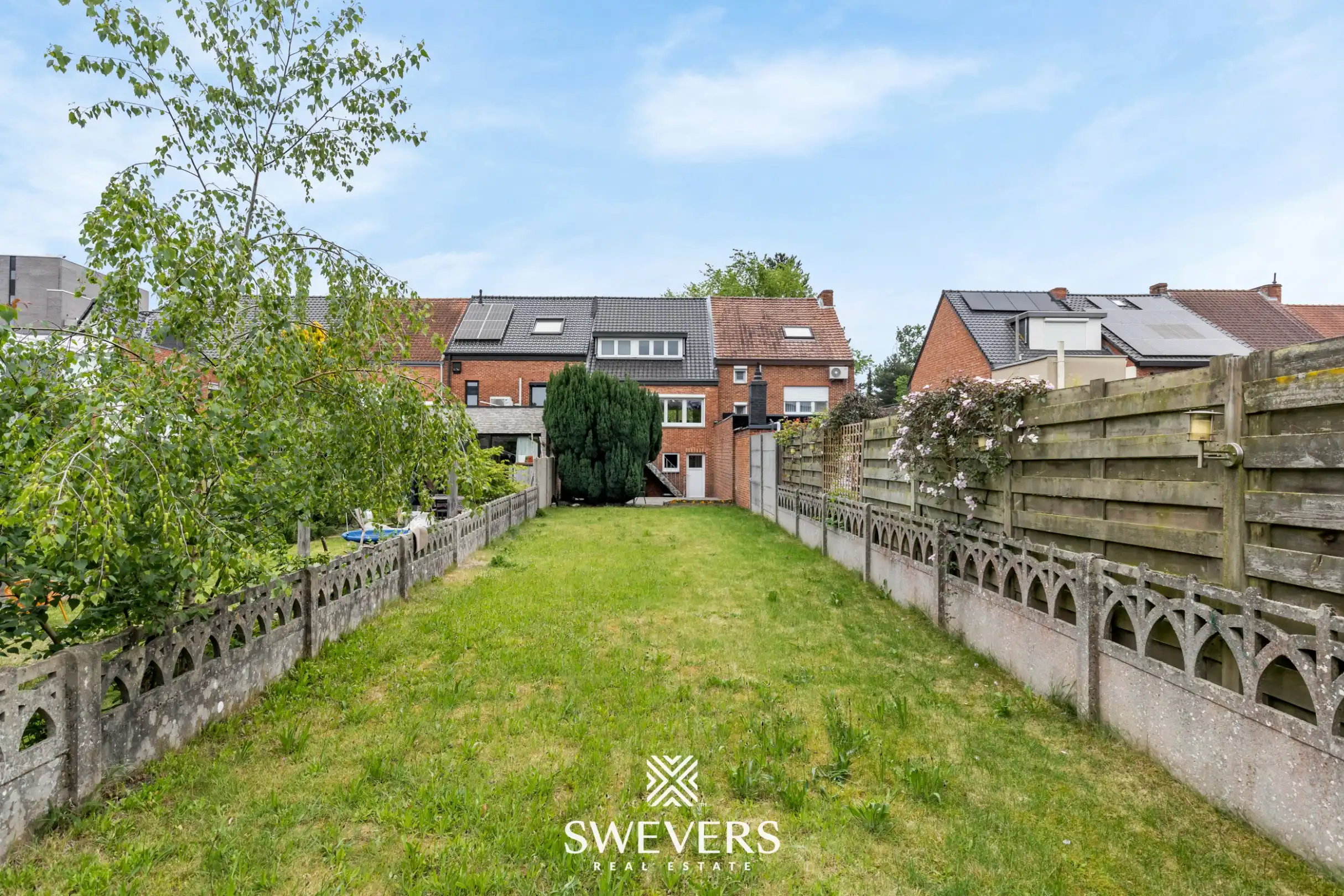 Instapklare rijwoning met 2 zeer ruime slaapkamers en uitstekende ligging foto 22