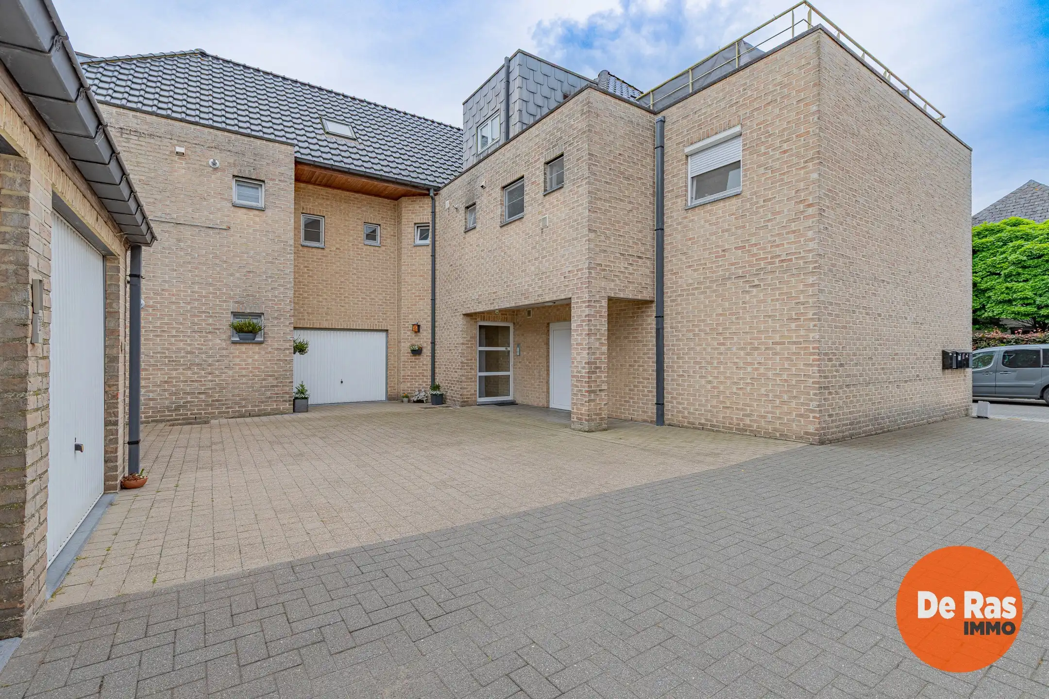 UITBERGEN - Instapklaar éénslaapkamerappartement met carport foto 16