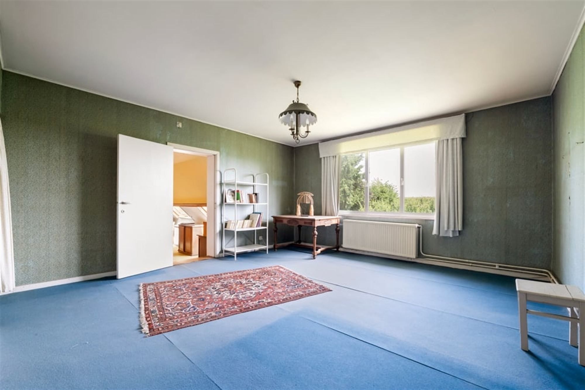 RUIME VILLA MET PRACHTIG UITZICHT EN ENORM VEEL POTENTIEEL IN JEUK  foto 25