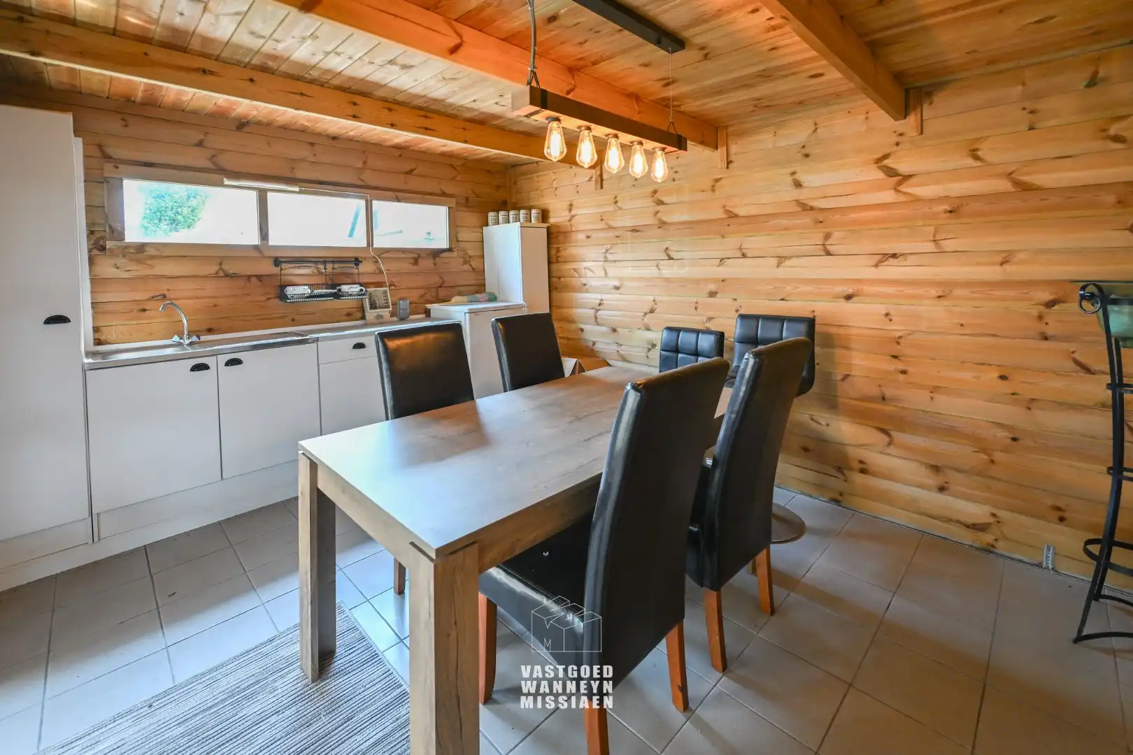 Gelijkvloerse alleenstaande woning met 5 slaapkamers op 657m2 foto 26