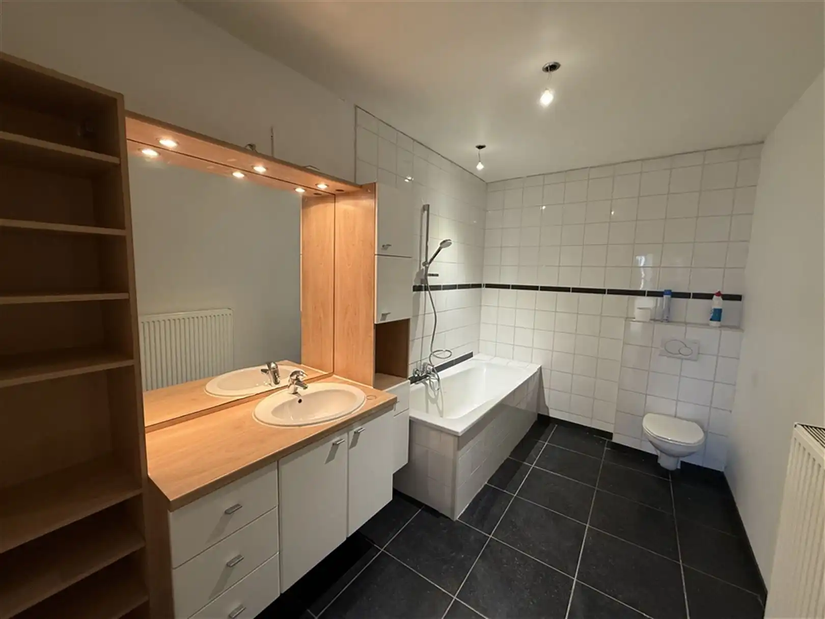 Polyvalent bedrijfsgebouw foto 11