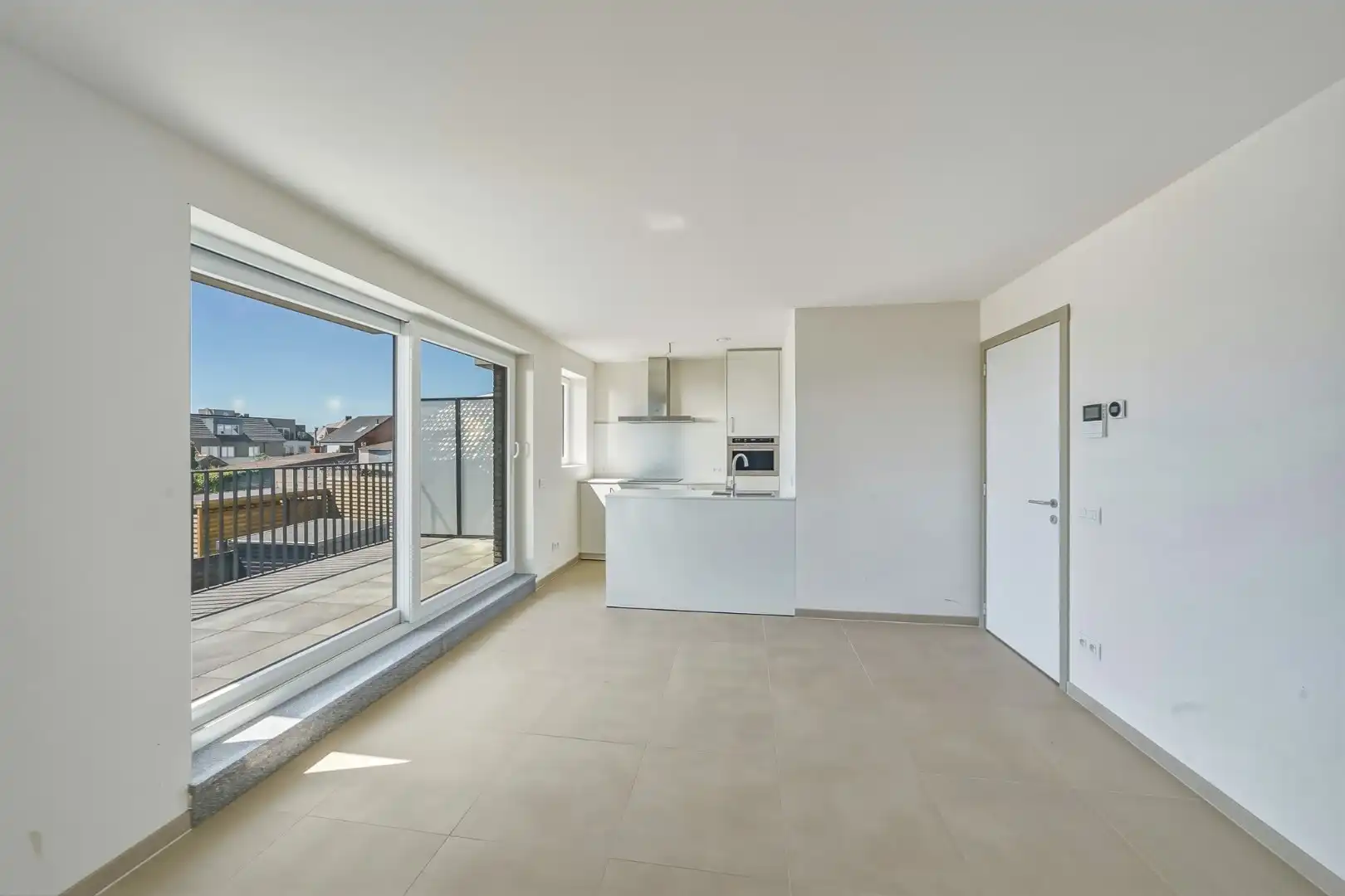 Modern nieuwbouwappartement met ruim terras en 2 slaapkamers in Westkerke foto 3