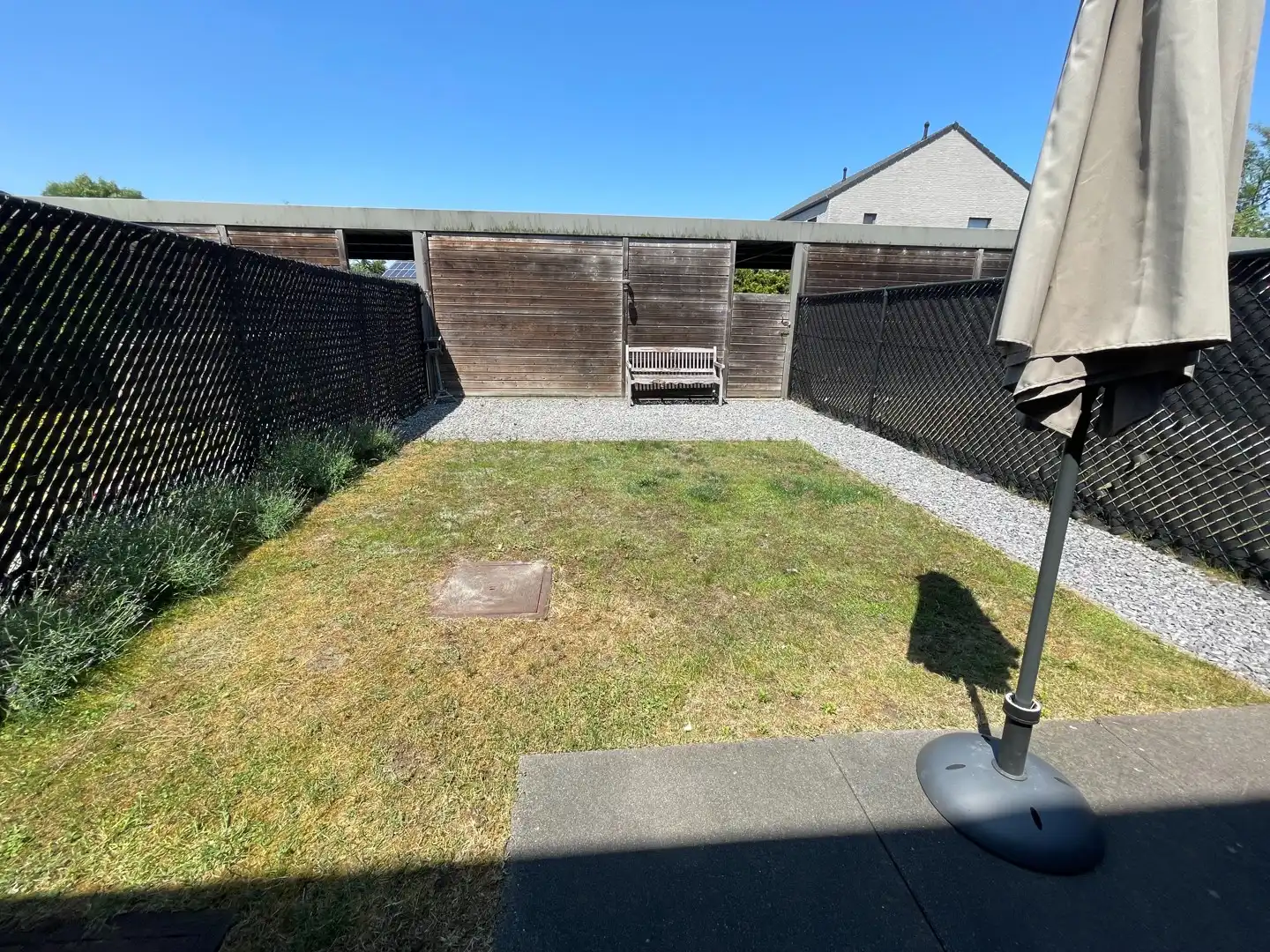 Gezellige woning met 3 slaapkamers en klein tuintje gelegen in Eksel. foto 6