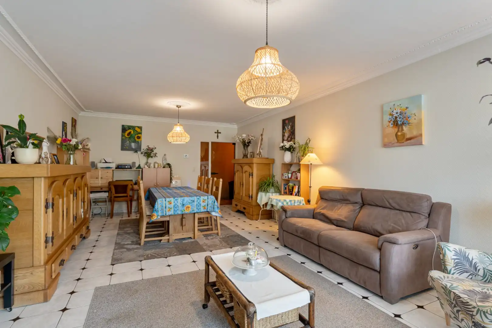 Ruim en centraal gelegen appartement, 2 slpk, met terras en garage foto 6
