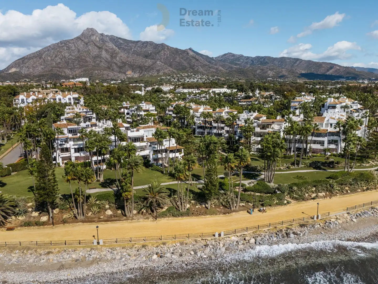 Luxe wonen in Puente Romano, Marbella. foto {{pictureIndex}}
