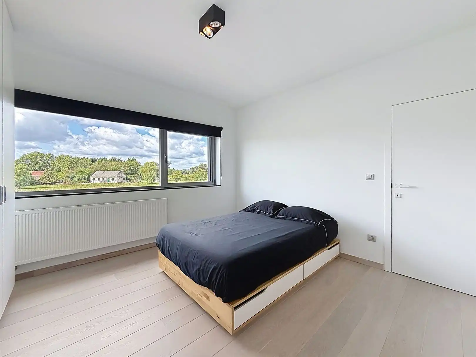 Prestige eigendom met kantoor, 4 slpks, 2 bdks, zwembad, 17a 55ca foto 32