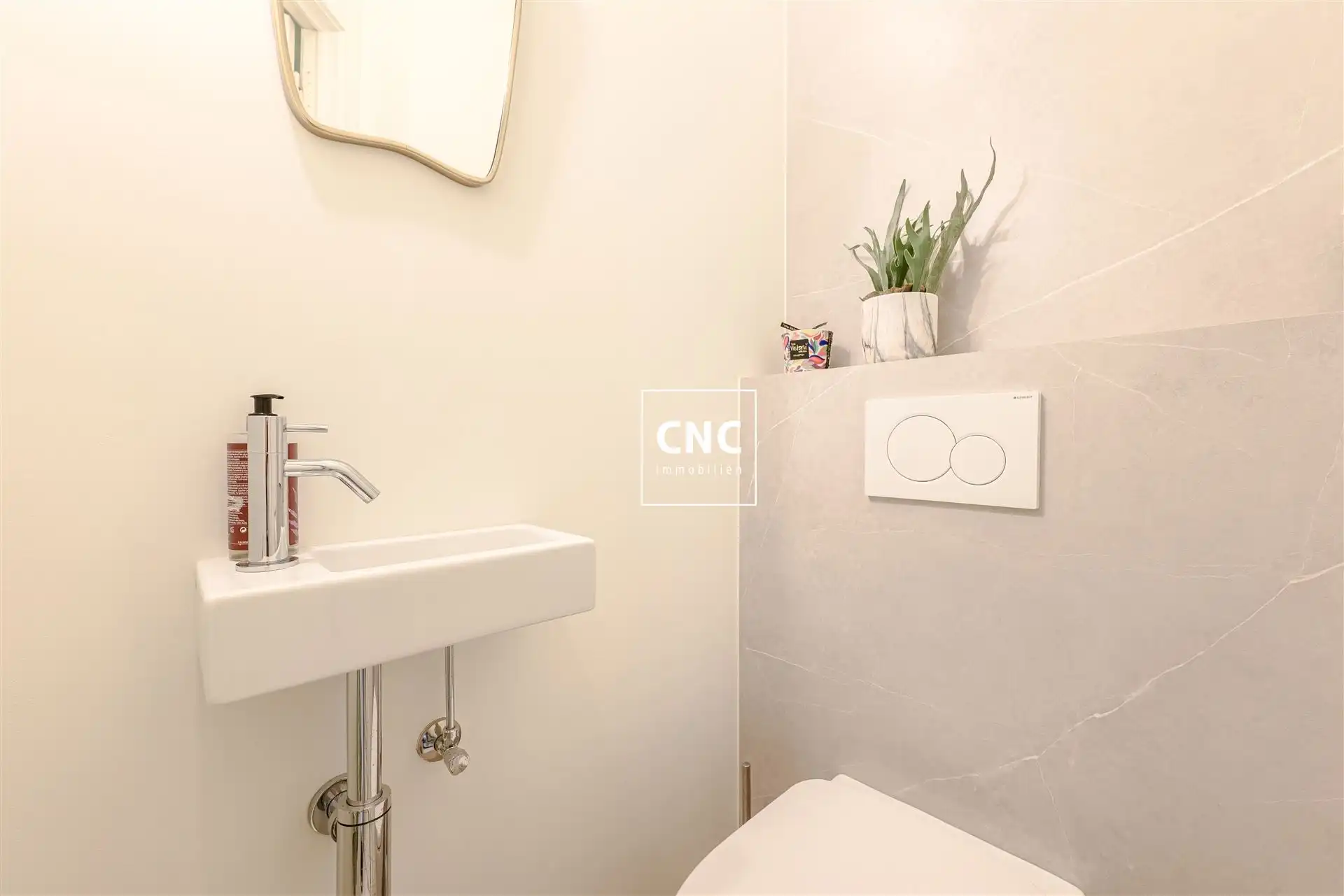 Instapklaar 2-SLK appartement met zijdelings zeezicht-Knokke foto 7