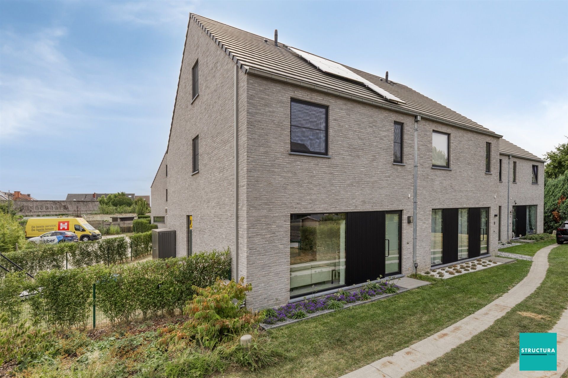 Prachtige nieuwbouwwoning (onder RR-rechten) foto 3