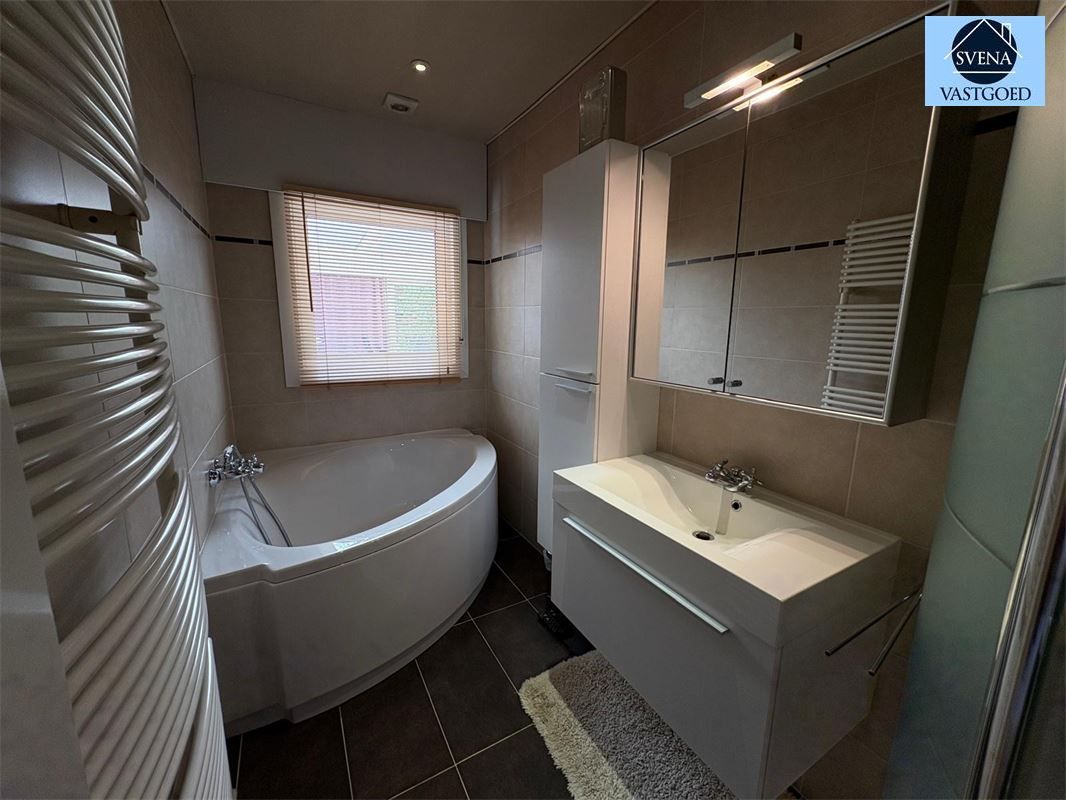 BUNGALOW MET 3 SLAAPKAMERS IN RUSTIGE OMGEVING foto 11