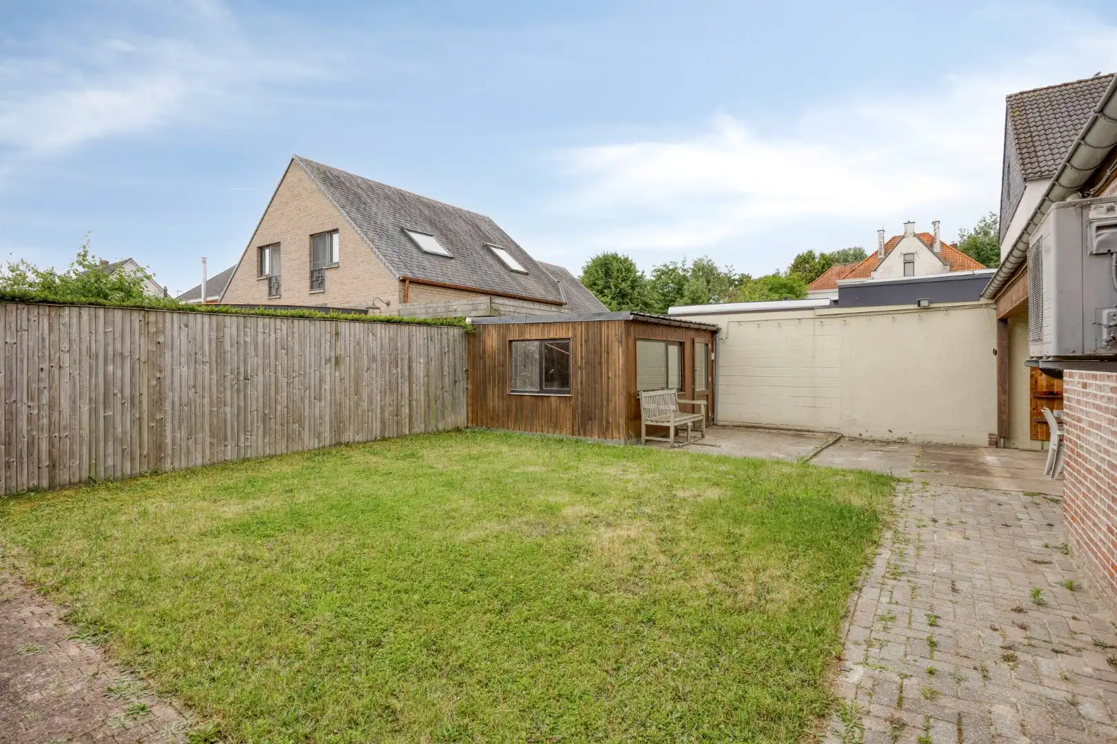 Instapklare woning met 3 slpks, zonnige tuin en vlotte bereikbaarheid !  foto 23