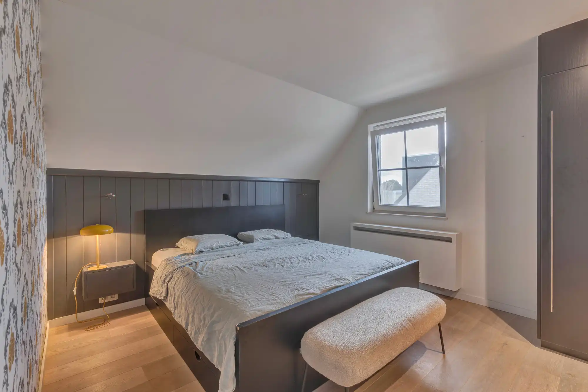 Woning met zwembad en zonnepanelen op toplocatie foto 21