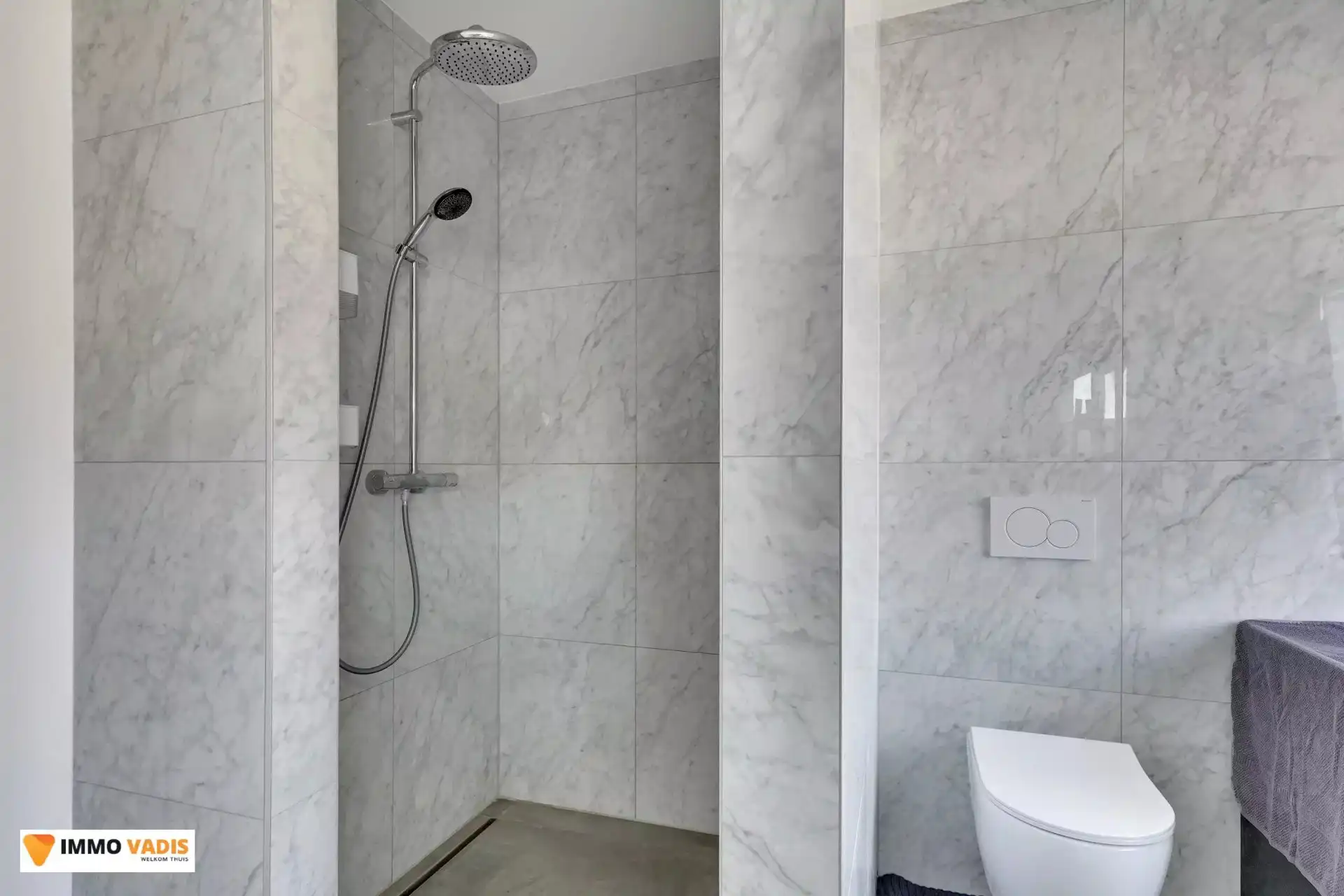 Handelspand met instapklare woning op toplocatie foto 11