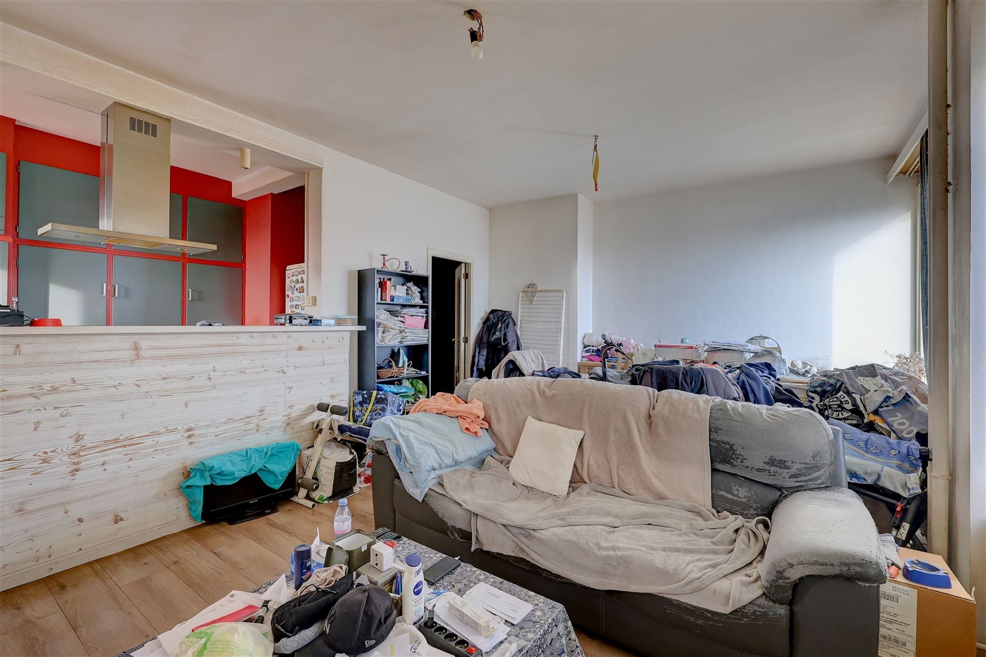 Appartement met 2 slaapkamers en terras grens Antwerpen Wilrijk foto 5